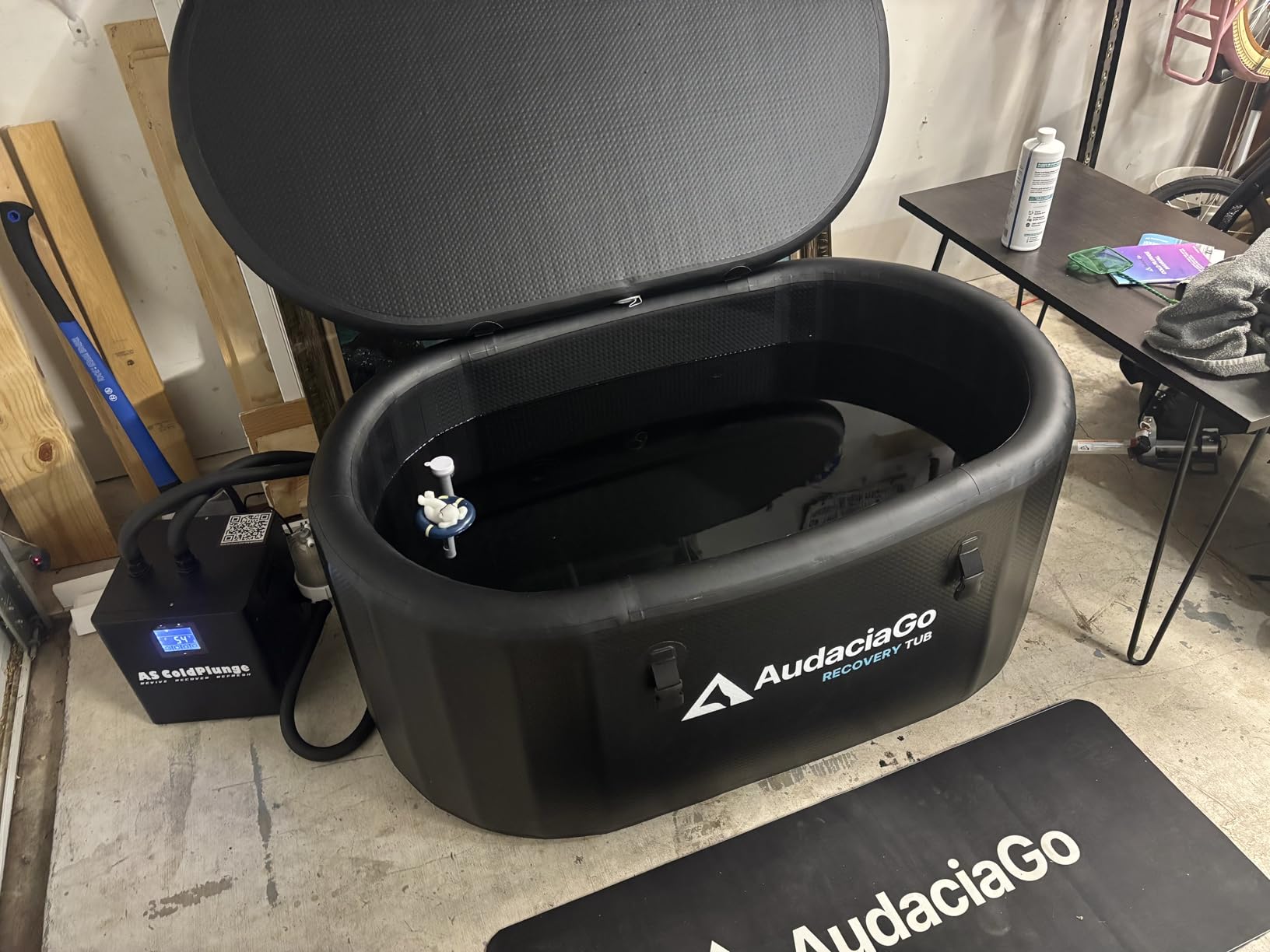 XXL Ice Bath Tub for Athletes, Compatible with Water Chillers, 216-Gallon Inflatable Cold Plunge Tub with Insulated Lid, Thermometer, Water-Absorbent Mat, Portable for Outdoor & Indoor Recovery - Customer Photo 1
