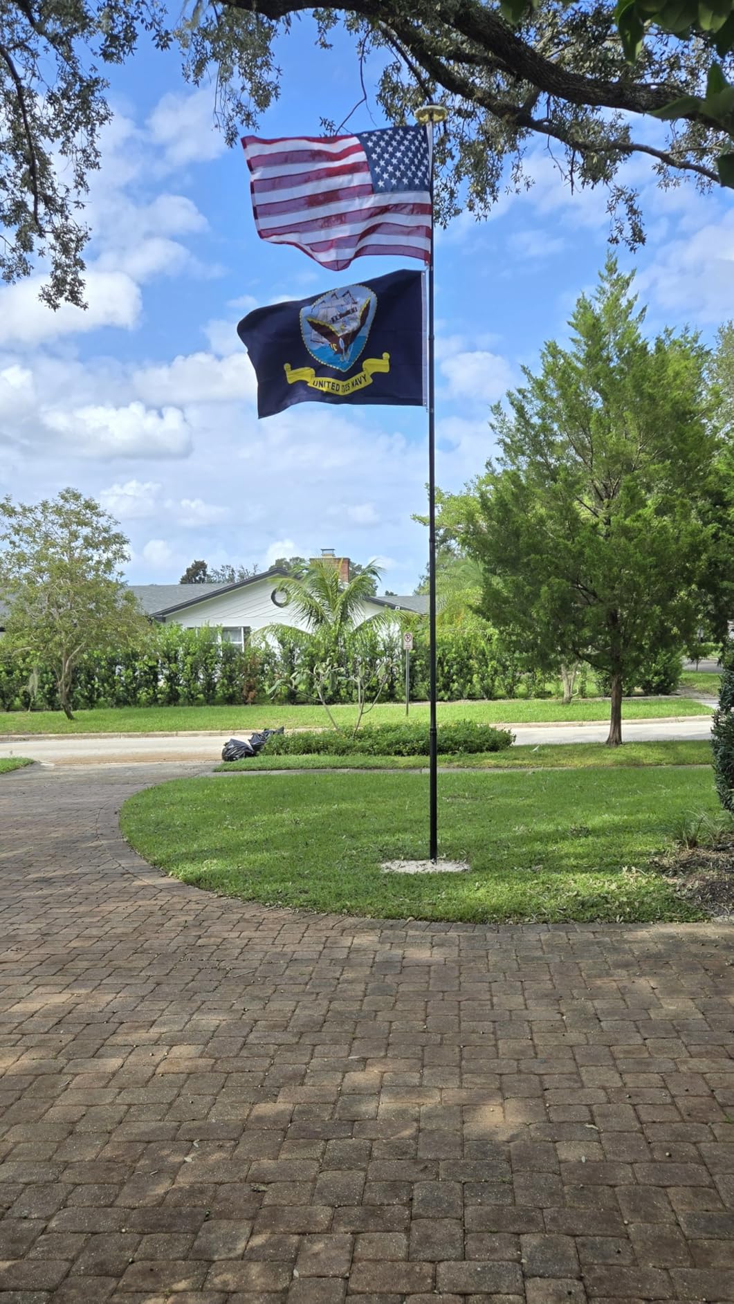 VEVOR 20FT Telescoping Flag Pole Kit, Heavy Duty Aluminum Alloy in Ground Flag Poles for Outside, 3 Display Modes Flagpole with 3x5 American Flag, Professional Accessories, Silver - Customer Photo 1
