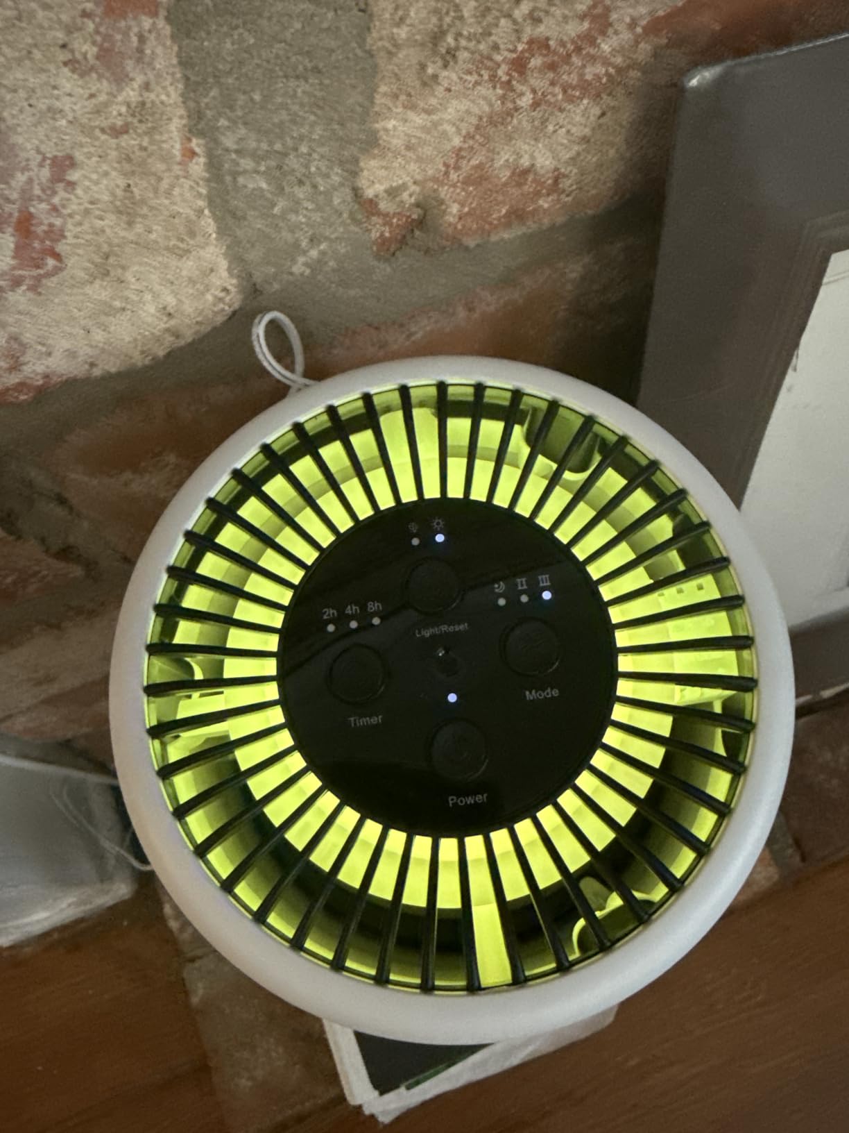 Air Purifiers for Home Bedroom, AromaRoom H13 HEPA Air Purifier Filter for Allergies, Pollen, Smoke, Dusts, Pets Dander, Odor, Hair, 22dB Quiet Air Cleaner for Room, Office, Dorm, AP100-B (Black) - Customer Photo 2