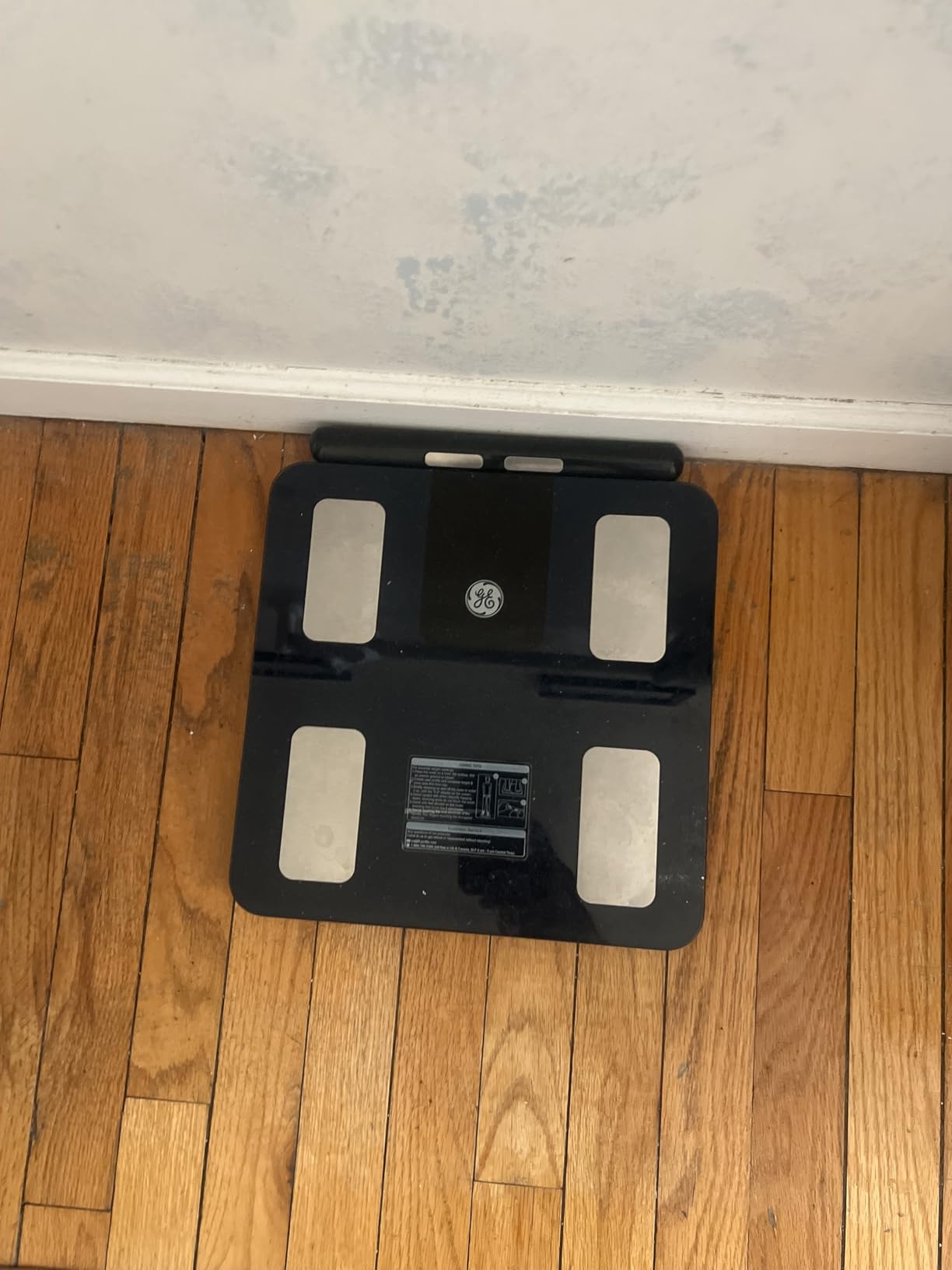 GE Smart Scale for Body Weight: 8-Electrode Digital Bathroom Scale for Weight Fat BMI Muscle Mass Full Body Composition Analyzer 27 Measurements Bluetooth Highly Accurate Weighing Machine, 400 lbs - Customer Photo 2