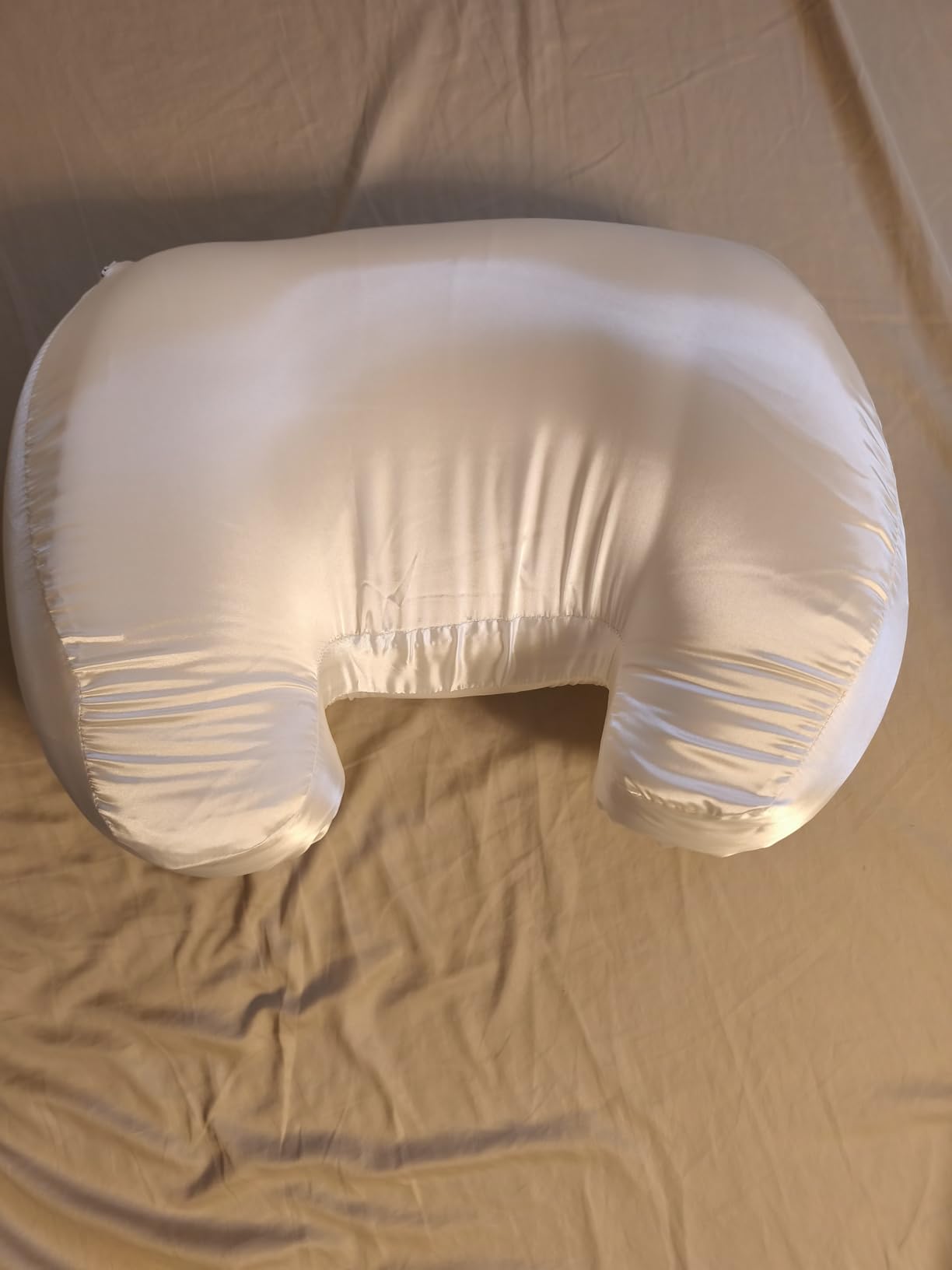 The Best Back Sleeper Pillow, Sleep on Your Back Comfortably, Wrinkle Prevention, Patent Pending Neck Support, Satin Case Included, 100 Night Sleep Trial, CertiPUR-US - Customer Photo 1