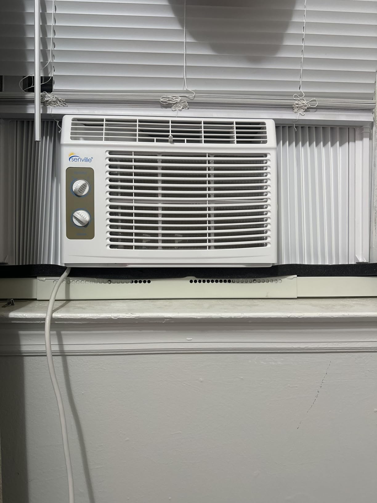 Senville 6,000 BTU Window Air Conditioner, Cools Up to 250 Sq. Ft., Easy to Use, Washable Filter - Customer Photo 1