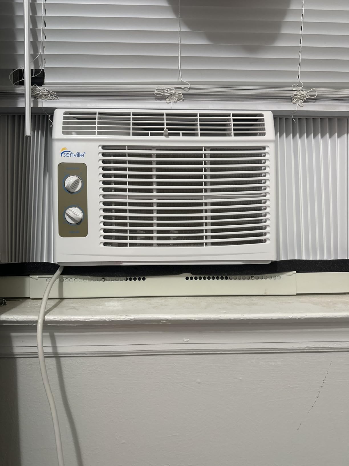Senville 6,000 BTU Window Air Conditioner, Cools Up to 250 Sq. Ft., Easy to Use, Washable Filter - Customer Photo 2