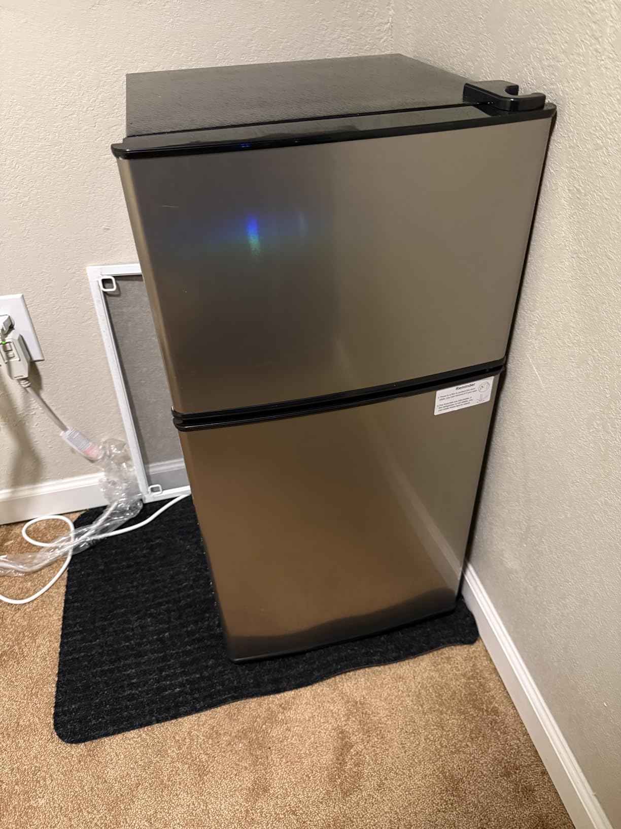 8.5 cu.ft Dual-Door Apartment Refrigerator with Freezer and Adjustable Thermostat - Slide-Out Glass Shelves for Dorms, Offices, RVs, and Homes Customer Review 8.5 cu.ft Dual-Door Apartment Refrigerator with Freezer and Adjustable Thermostat - Slide-Out Glass Shelves for Dorms, Offices, RVs, and Homes - Customer Photo 1