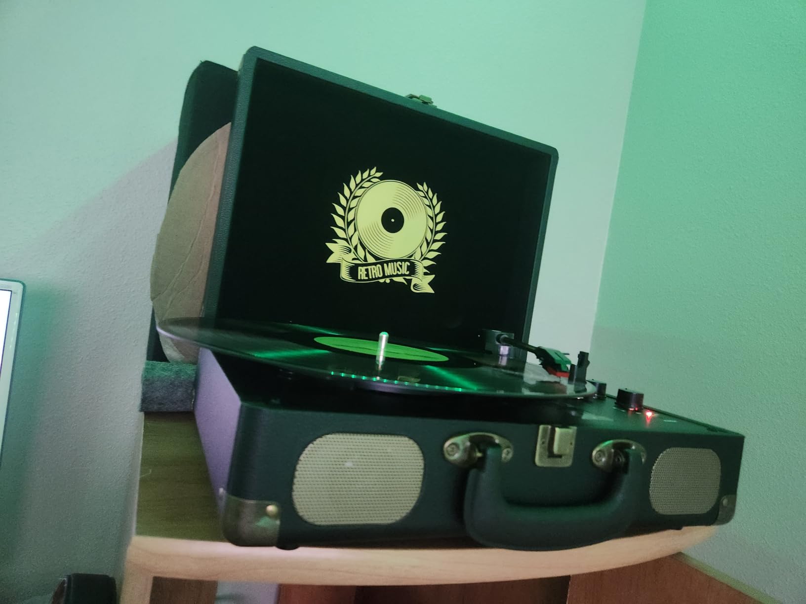 Vinyl Record Player Bluetooth Turntable 3-Speed Suitcase Portable Vintage Belt-Driven Record Player with Built-in Speakers RCA Line Out AUX in Headphone Jack LP Recording to Convert Records to MP3 - Customer Photo 1