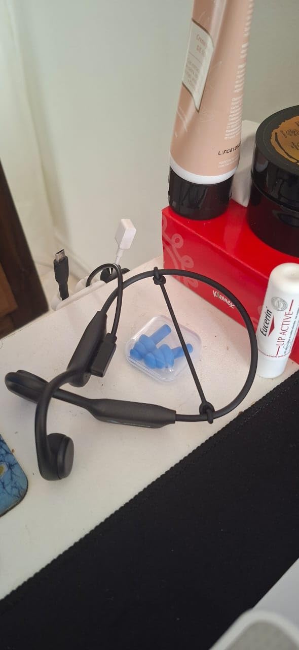 Bone Conduction Swimming Headphones Underwater,IPX8 Waterproof Bluetooth 5.4 Open Ear Headphones with 32G MP3 Memory for Swimming,Running, Cycling and More Activities - Customer Photo 1