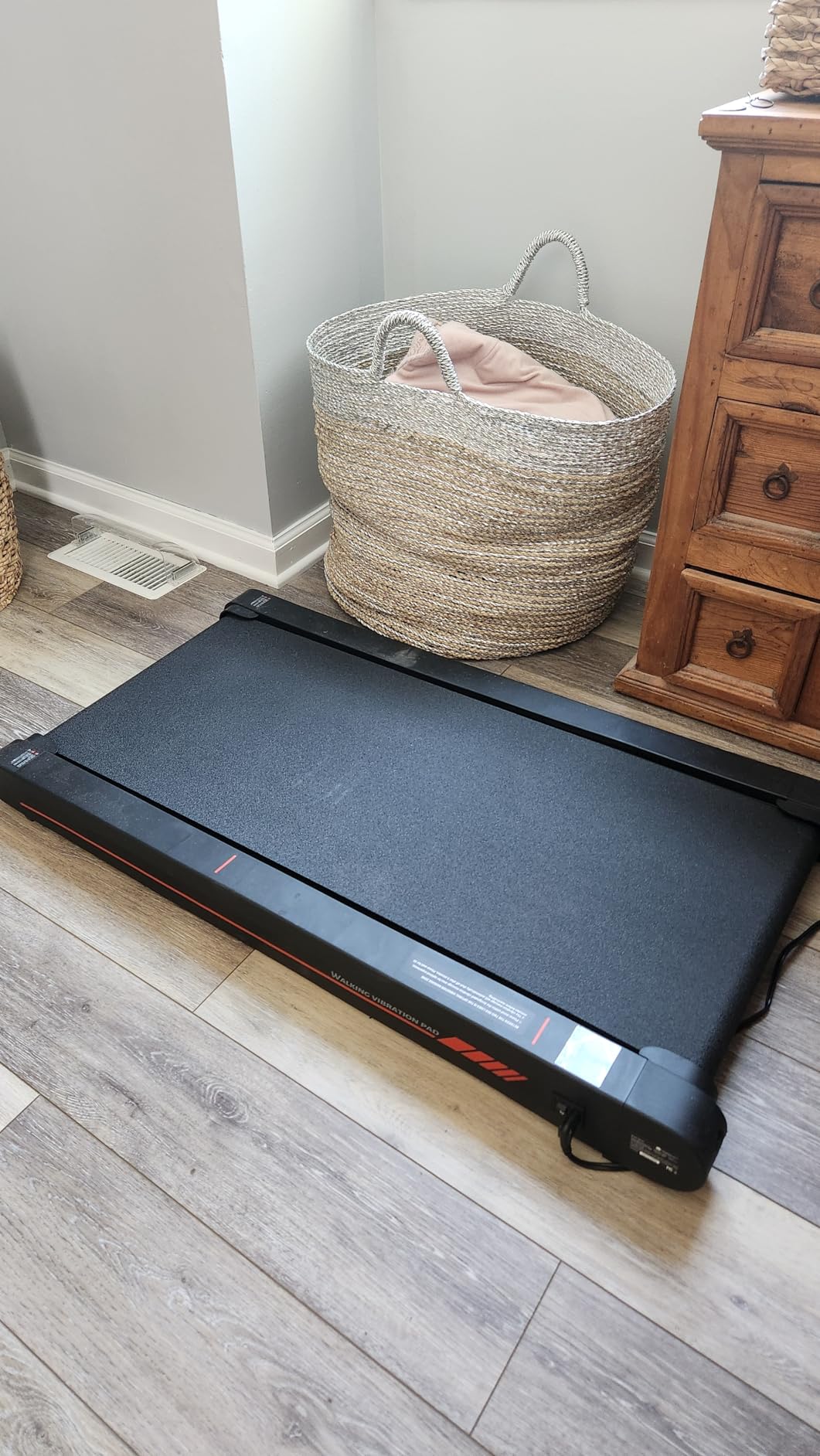Sperax Walking Vibration Pad with APP, 3 in 1 Under Desk Treadmill, 2.5HP Low Noise Walking Treadmill Pad with Remote Control,Portable Treadmills for Home Office - Customer Photo 1