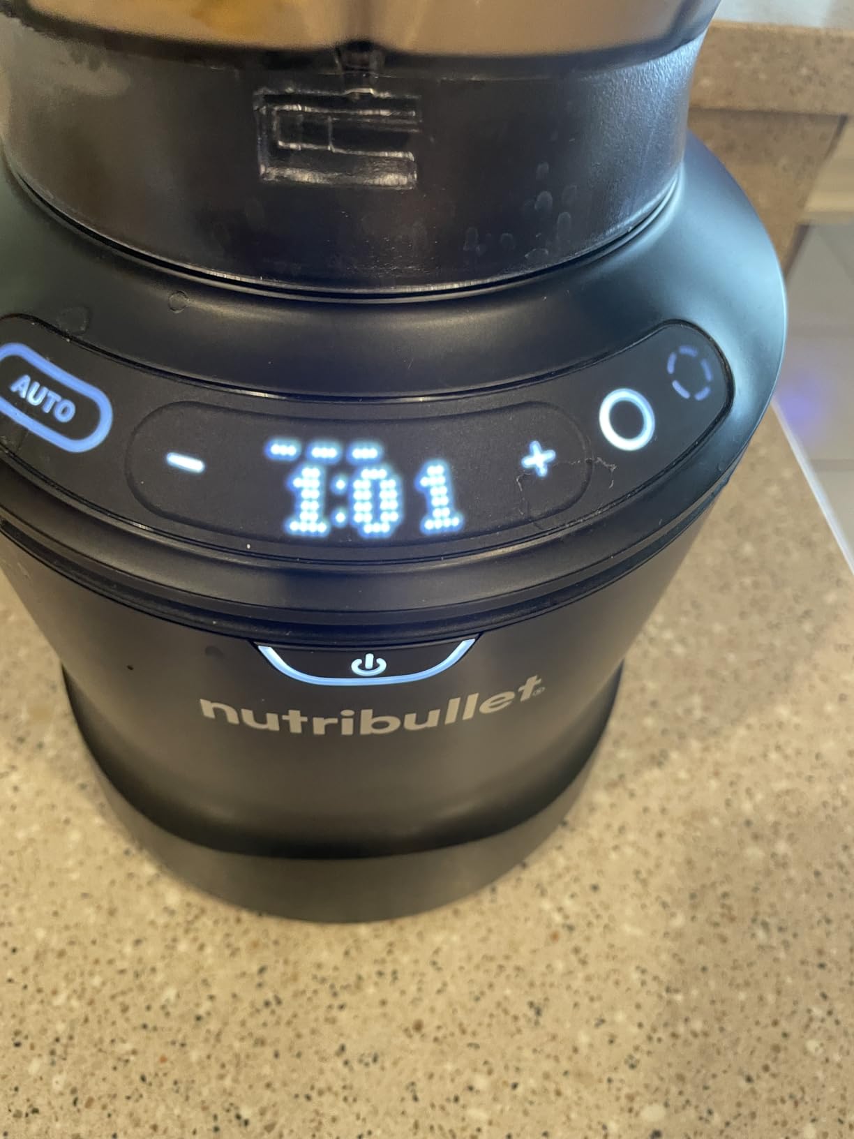 nutribullet® SmartSense Blender Combo, 1400W, 64oz Pitcher, 32oz & 24oz Cups, 5-Speed, Smoothies, Ice and Frozen Fruit, Nut Milk, Soup, Matte Black, NBF50700AK - Customer Photo 2