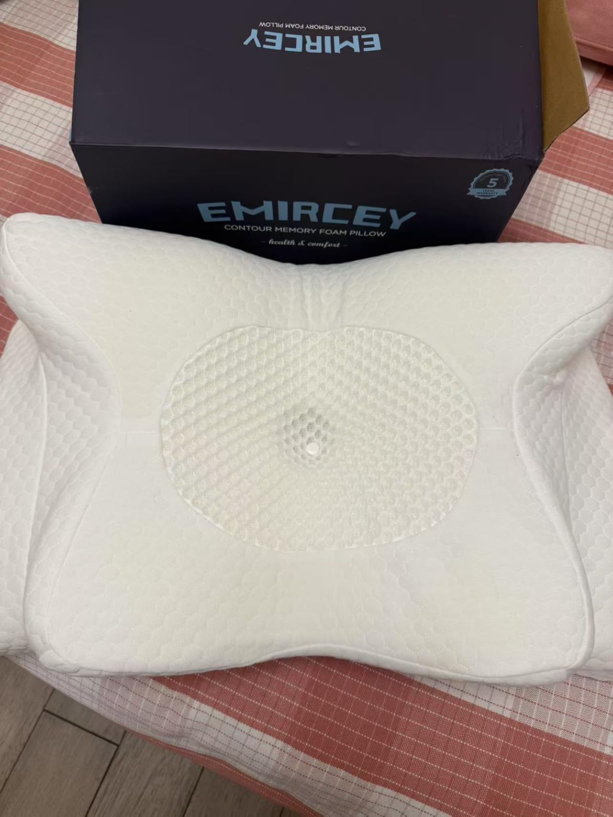 Sleep Doctor Approved Cervical Neck Pillow for Sleeping, Ergonomic Contour Side Sleeper Pillows for Adults, Cooling Orthopedic Pillow for Pain Relief Support, Memory Foam Pillows Back Stomach Sleepers - Customer Photo 2