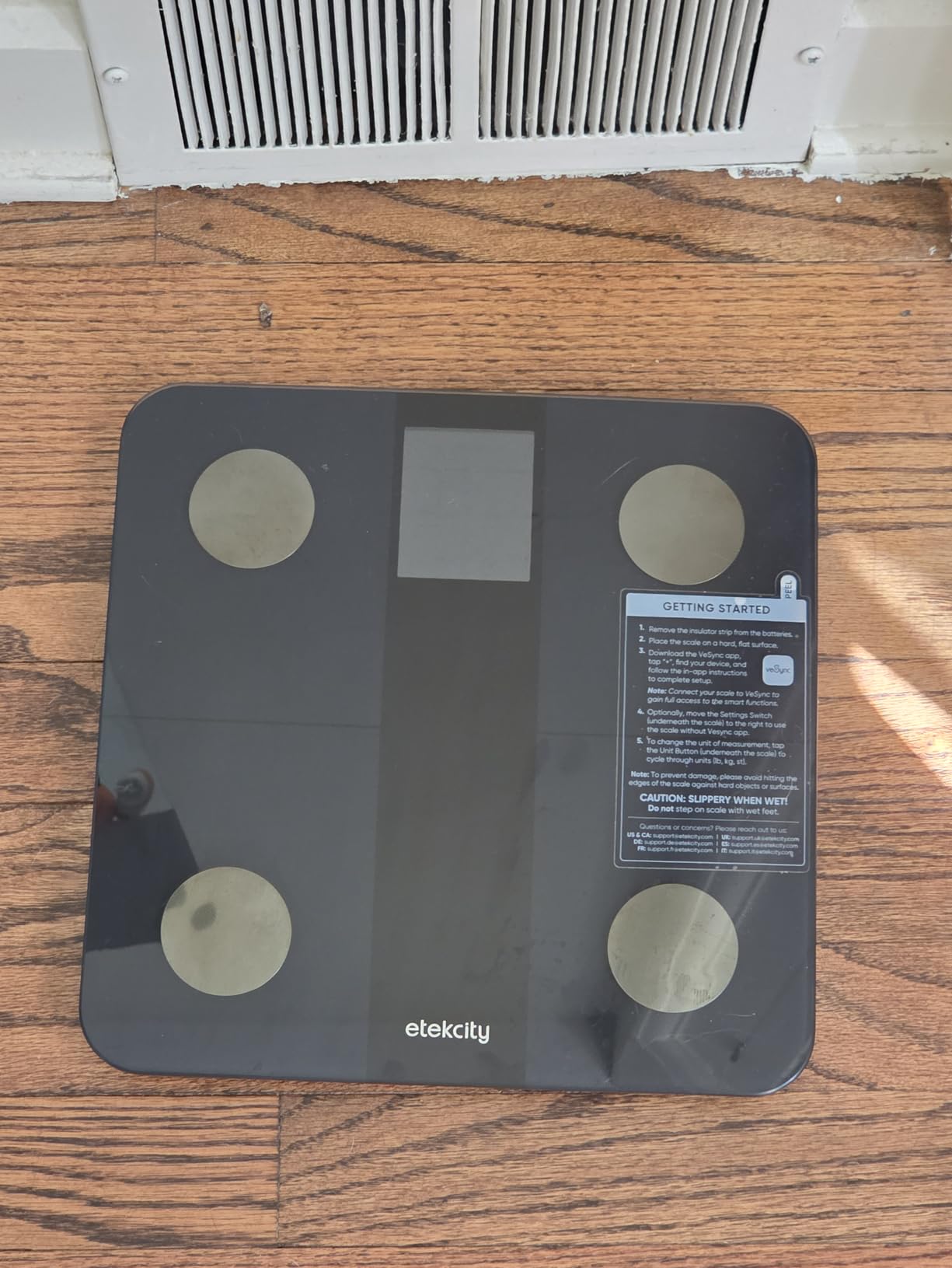 Etekcity Upgraded Smart Scale for Body Weight, Bathroom Digital Scale with BMI, Body Fat, Muscle Mass, 13 Metrics with a Large Display, Support Offline Mode and Apps Connection - Customer Photo 1
