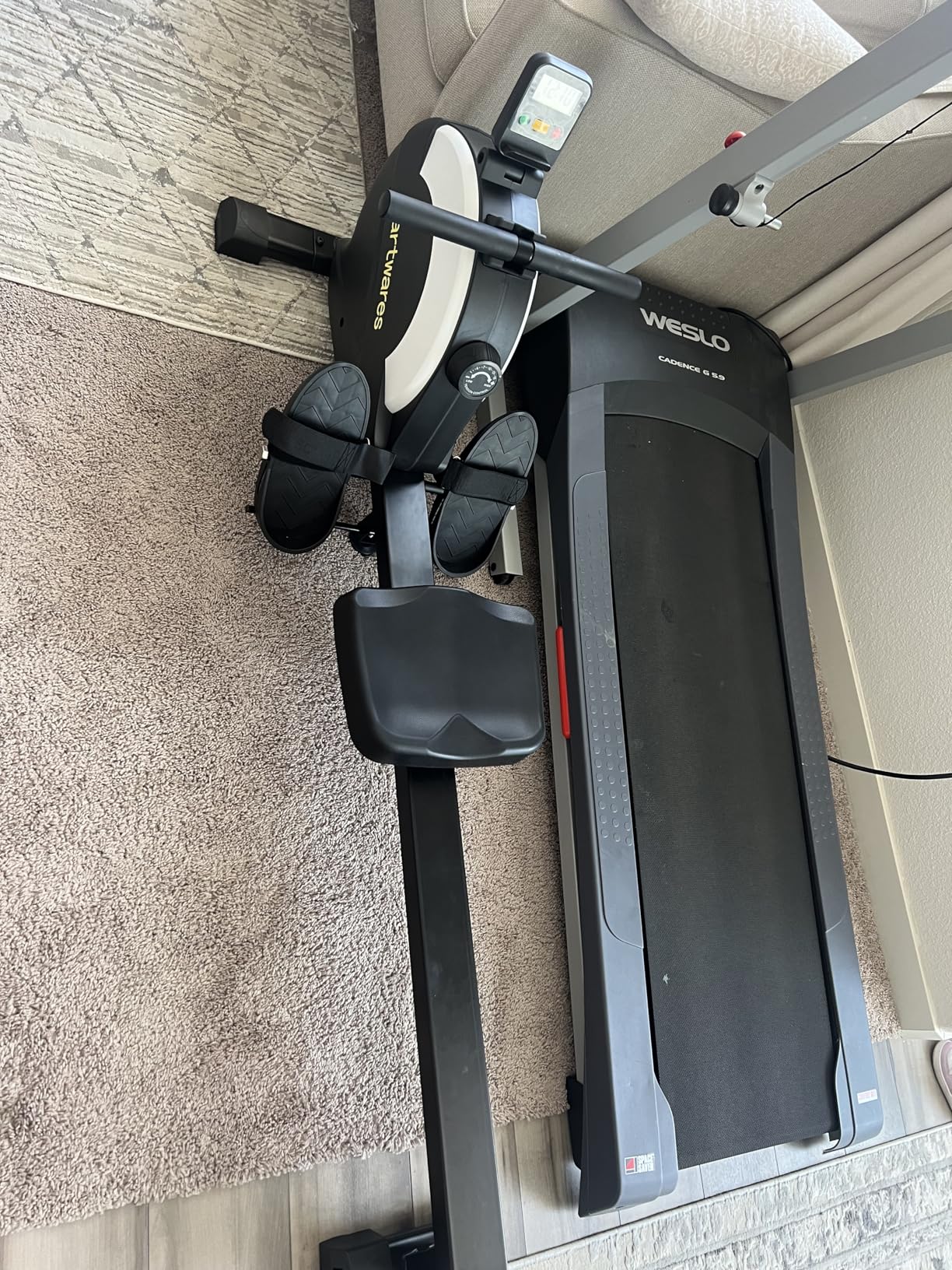 Hartwares Magnetic Rowing Machine with 77lbs High Resistance - 16 Levels of Quiet Resistance, Rower Machine for Home with App Compatible LCD Monitor - Customer Photo 2