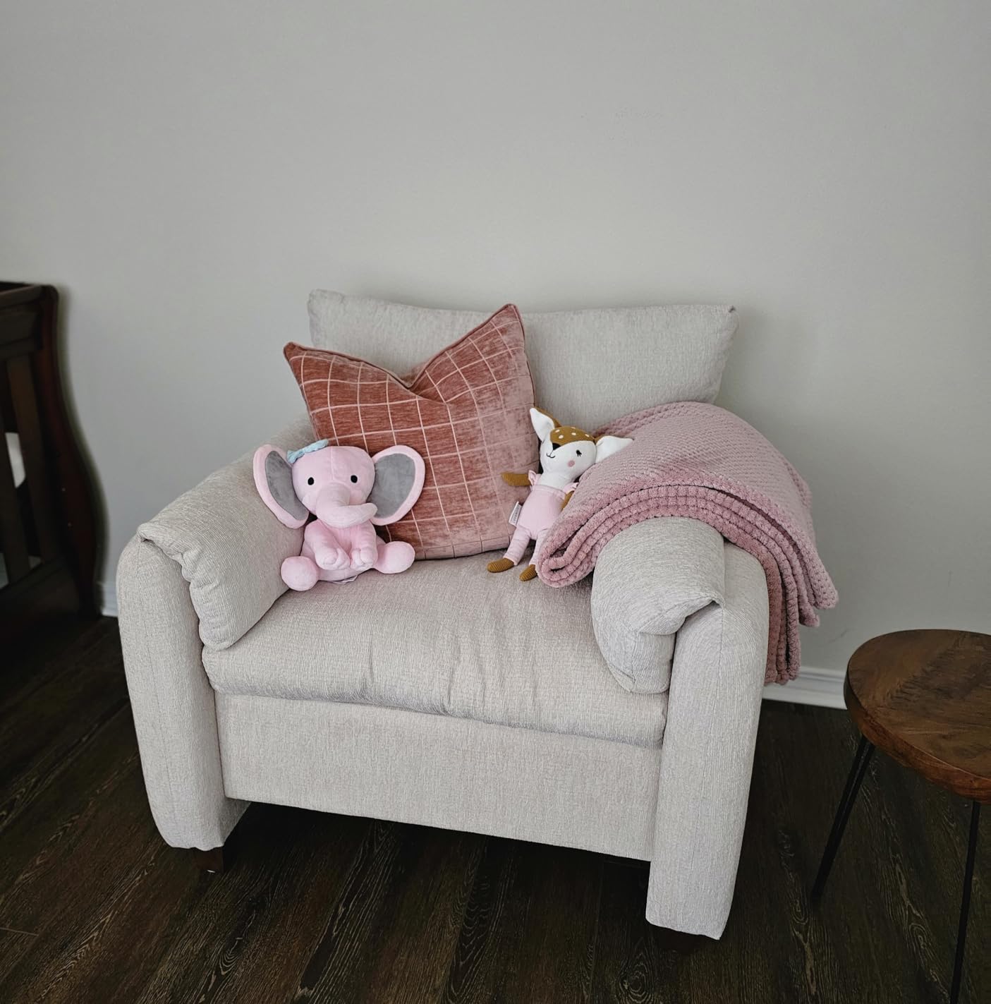 Chenille Oversized Armchair, 38.6