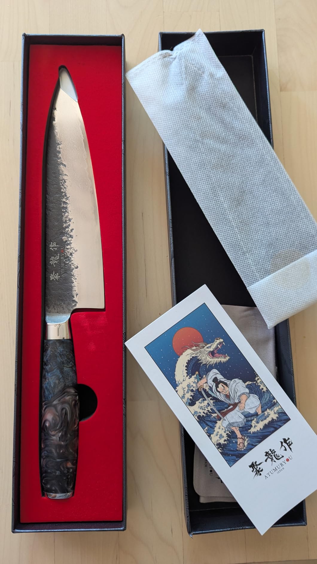 Japanese Chef Knife, 8 Inch Damascus Kitchen Knife with VG10 Steel Core, Professional Black Forged Kitchen Knives with Ergonomic Handle, Leather Sheath & Luxury Gift Box, Birthday Gifts for Men Women - Customer Photo 2