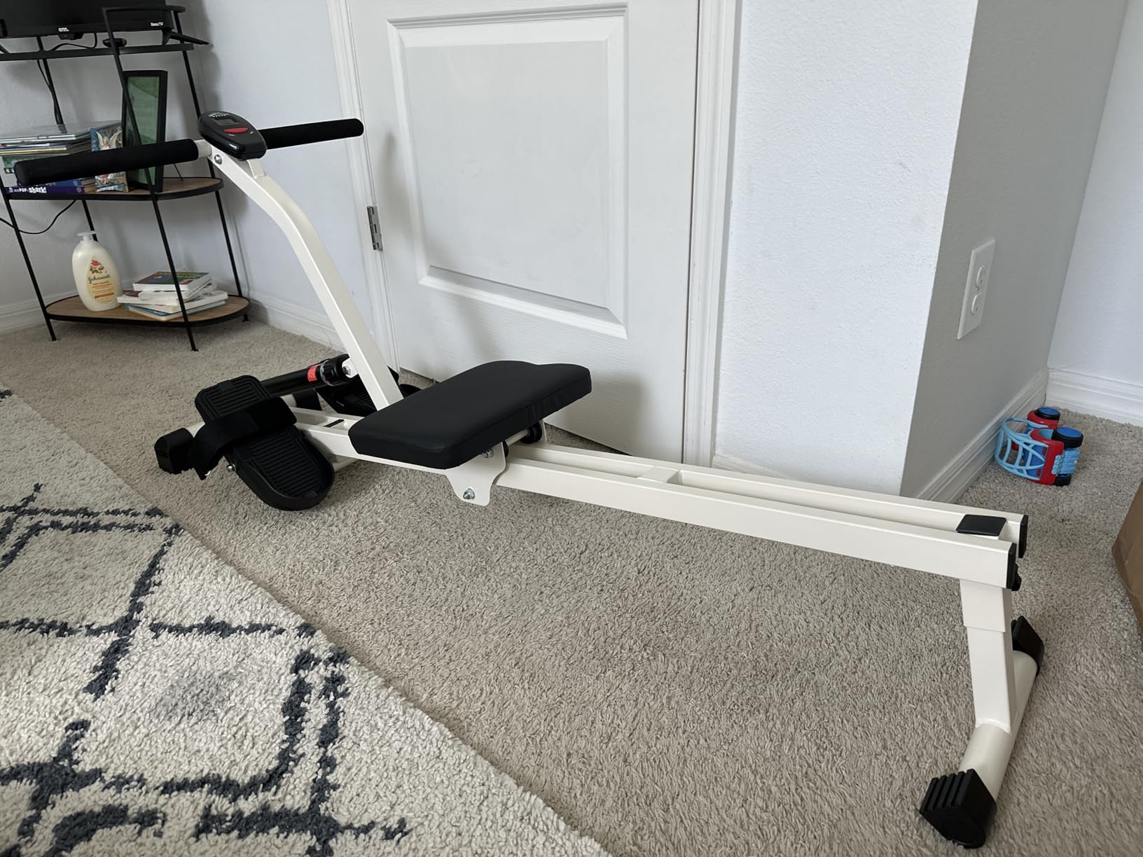 Feierdun Compact Adjustable Rowing Machine for Home - 300LBS Weight Capacity with 12 Levels of Resistance for Complete Body Workouts, Foldable Hydraulic Rower - Customer Photo 2