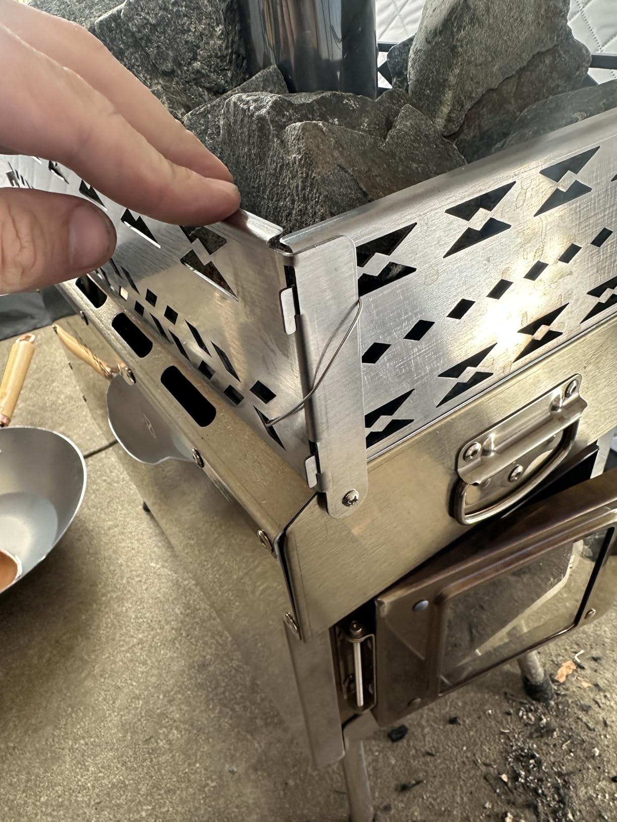 CHANGE MOORE Wood Burning Sauna Hot Tent Stove, Upgraded Heat Concentration for Lasting Warmth, Portable Camping Wood Stove, Outdoor Camping Fireplace with Anti-scalding Cloth & Chimney Pipe - Customer Photo 2