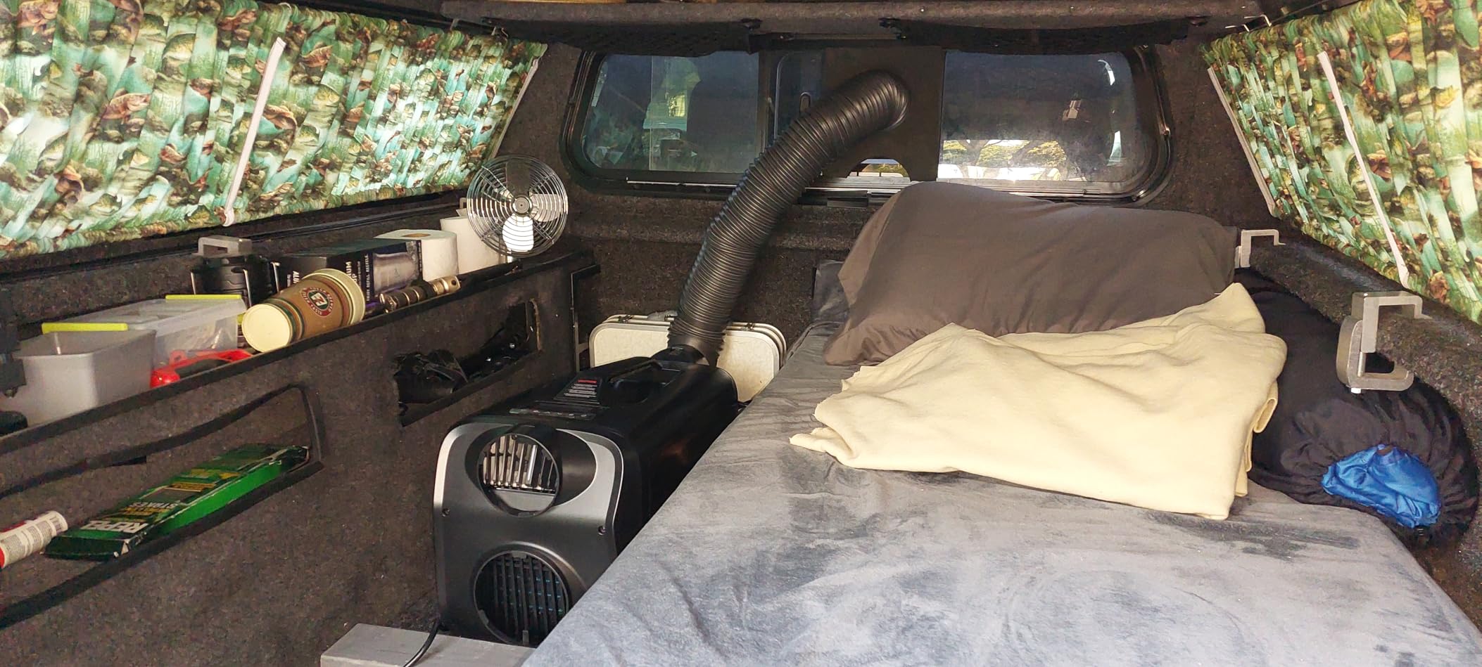 5200BTU Portable Camping Air Conditioner For Tent Outdoor and Indoor Use,Suitable For RV,Truck,Van and Car Airconditioning Cooling (Grey) Customer Review 5200BTU Portable Camping Air Conditioner For Tent Outdoor and Indoor Use,Suitable For RV,Truck,Van and Car Airconditioning Cooling (Grey) - Customer Photo 2