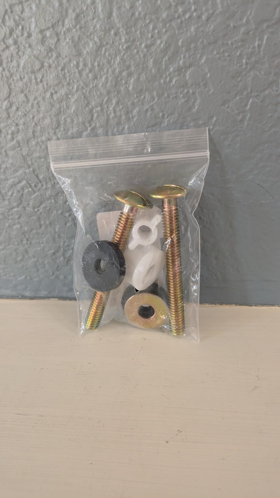 2 PCS Toilet Seat Screws Replacement Kit, Heavy Duty Toilet Seat Fastener with Plastic Nut and Metal and Rubber Washers, Universal Toilet Seat Bolt and Screw Set for Top Mount Toilet Seat Hinge - Customer Photo 2