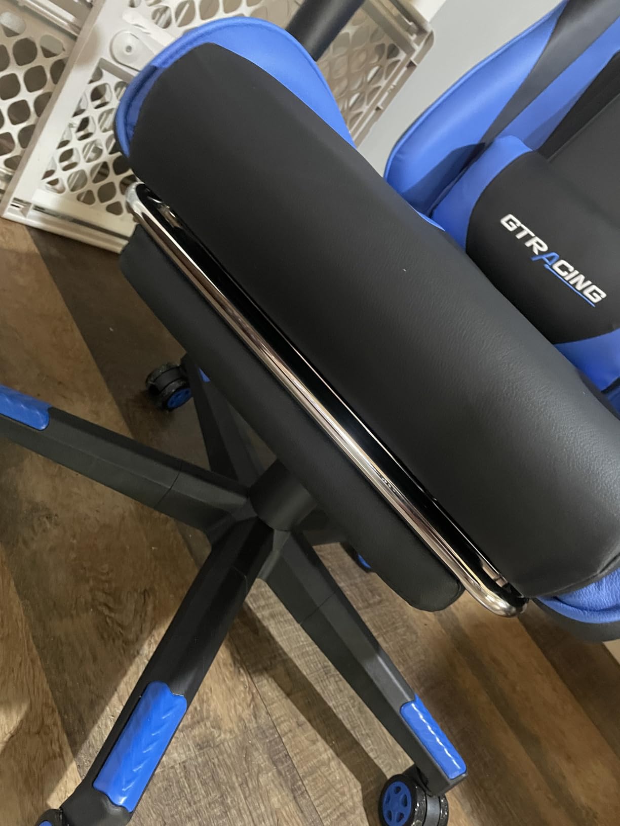GTRACING Gaming Chair with Footrest, Ergonomic Computer Game Desk Chair, Reclining Game Chair Seat Height Adjustment, Swivel Rocker with Headrest and Lumbar (Blue) - Customer Photo 1