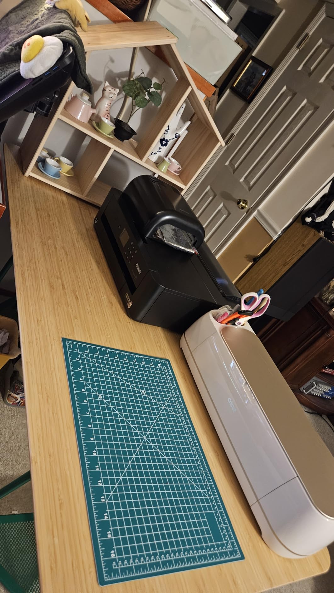 Cricut Maker 4 - Smart Cutting Machine (Seashell) | Digital Content Bundle - Includes Images in Design Space App - Customer Photo 1