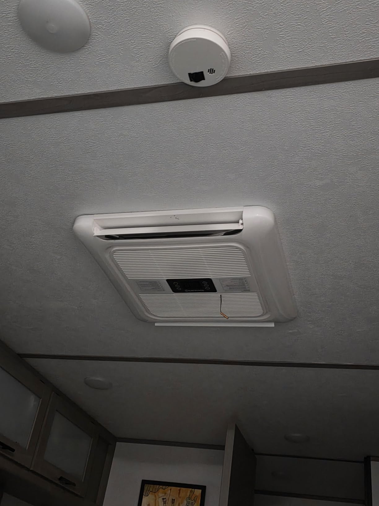 Countrymod 12V DC RV Air Conditioner 10000 BTU RV AC Unit Non-Ducted Rooftop RV Air Conditioners Portable Air Conditioner Quiet Cooling for RVs, Trailers, Fifth Wheel and Food Trucks - Customer Photo 1