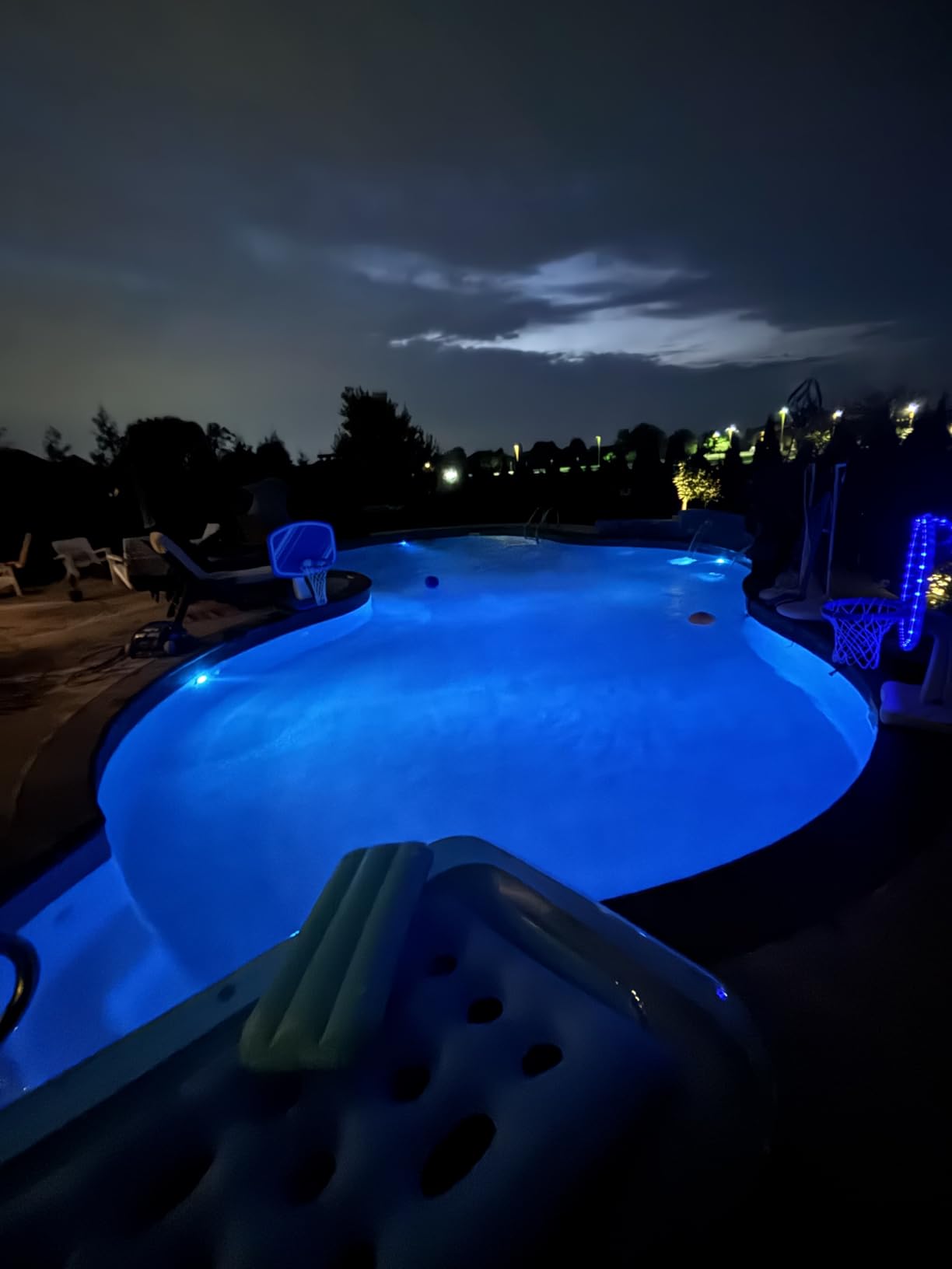 HL Pool Lights,Rechargeable Submersible LED Lights with Remote,Waterproof Magnetic Floating Light,Underwater Battery Spotlight for Above Ground/Inground Swimming Pools,Hot Tubs,Fountains-4 Pack - Customer Photo 2