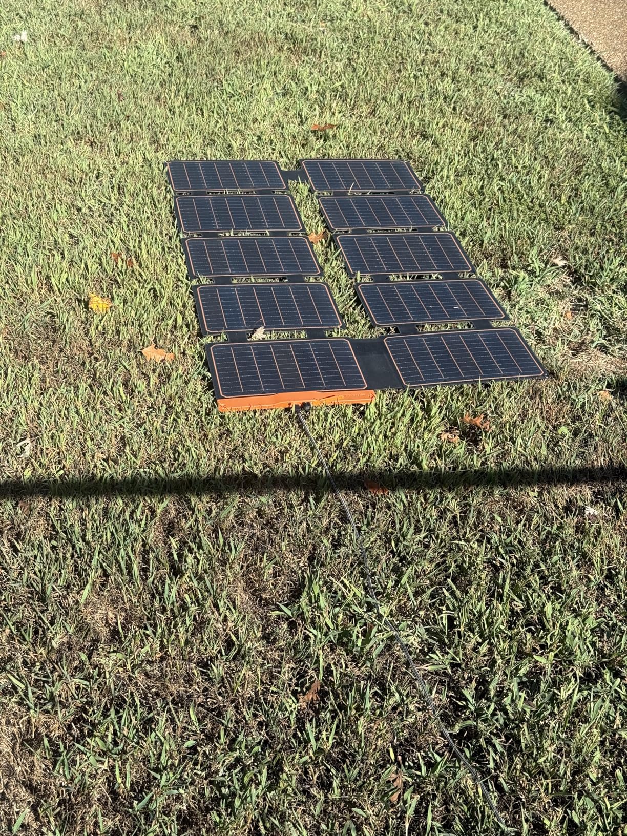 FlexSolar 100W Portable Solar Panels Chargers with PD3.0 USB-C,QC3.0 USB-A and DC Outputs Foldable IP67 Waterproof Power Emergency Camping for Small Power Station Generator,Phones, Power Banks - Customer Photo 1
