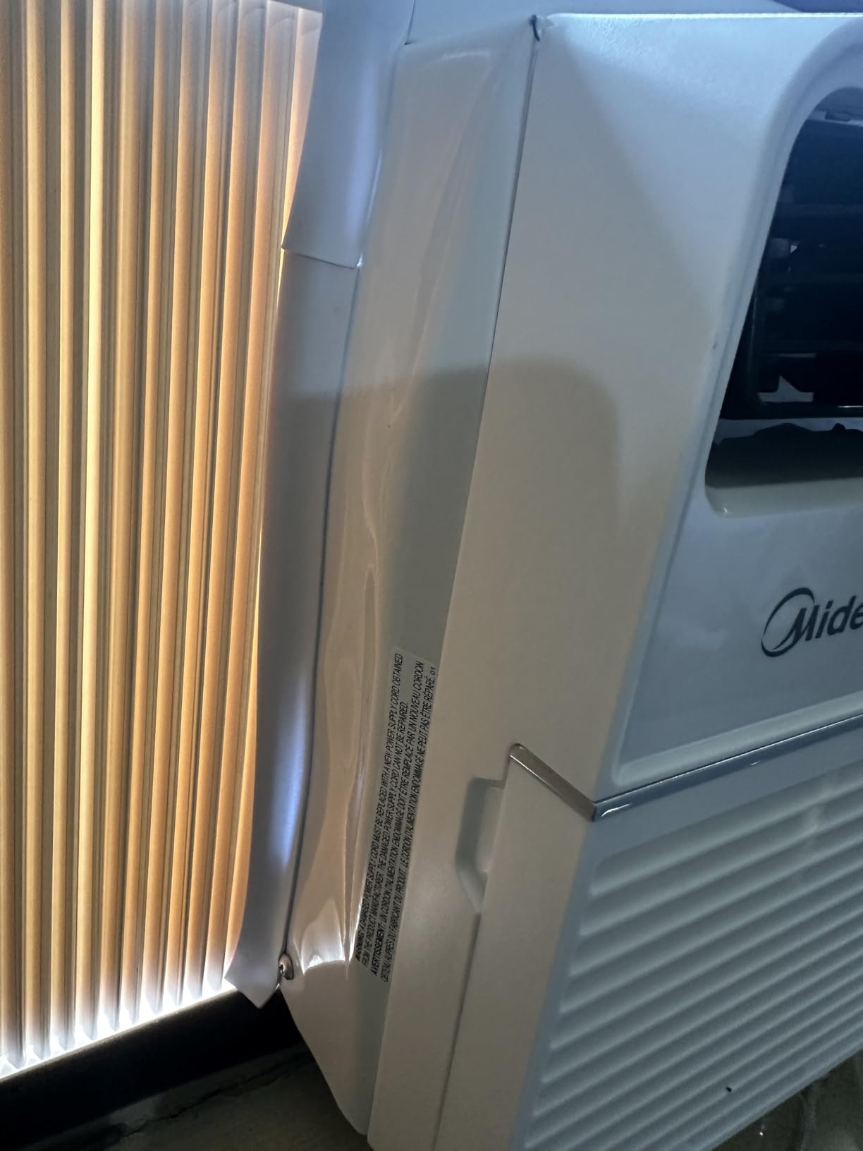 Midea 8,000 BTU Smart Inverter Window Air Conditioner with APP, Alexa Control, 115V AC Unit Cools up to 350 Sq. Ft, Quiet Operation, Energy Saving, Remote & Easy Installation Kit, White - Customer Photo 1