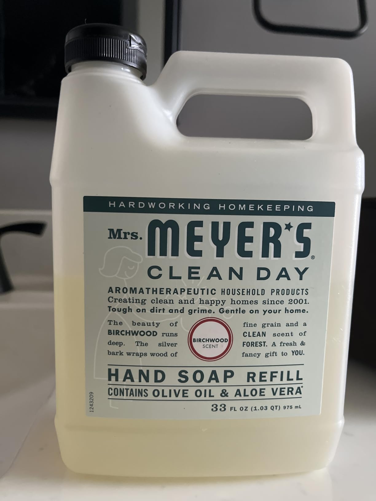 Mrs. MEYER'S Clean Day Liquid Hand Soap Refill, Birchwood Scent, 33 Ounce Bottle - Customer Photo 1