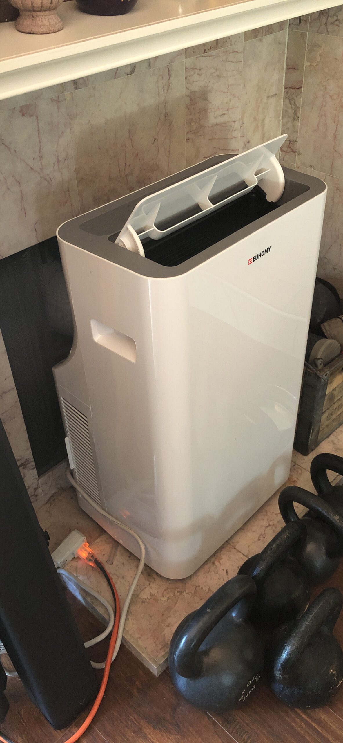 EUHOMY Portable Air Conditioners 12,000 Btu, 4 in 1 Portable Cooling AC with Heat, Dehumidifier, Fan Modes, Quiet Stand-up AC with 46dB Low Noise & Sleep Mode for Bedrooms, room up to 550 Sq.Ft - Customer Photo 2