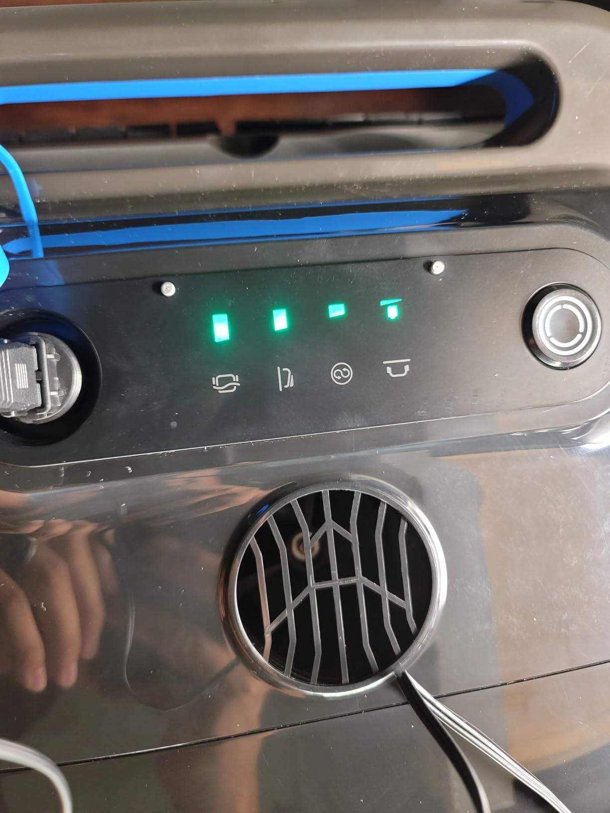 Y50S Robotic Pool Cleaner, Upgraded Motor, Powerful Wall-Climbing with Scrubber Brushes, Smart Path Navigation, Cordless Pool Vacuum for Inground Pools up to 2000 Sq.ft (Night) - Customer Photo 2