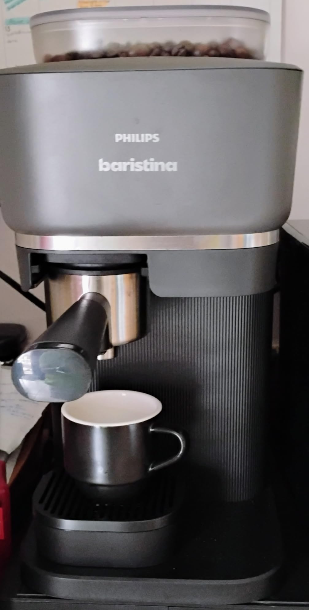 Philips Baristina Espresso Machine, Grind, Tamp & Brew Coffee Beans in One Swipe, Compact, 16 Bar Pump Pressure, Automatic Grinder - Customer Photo 1