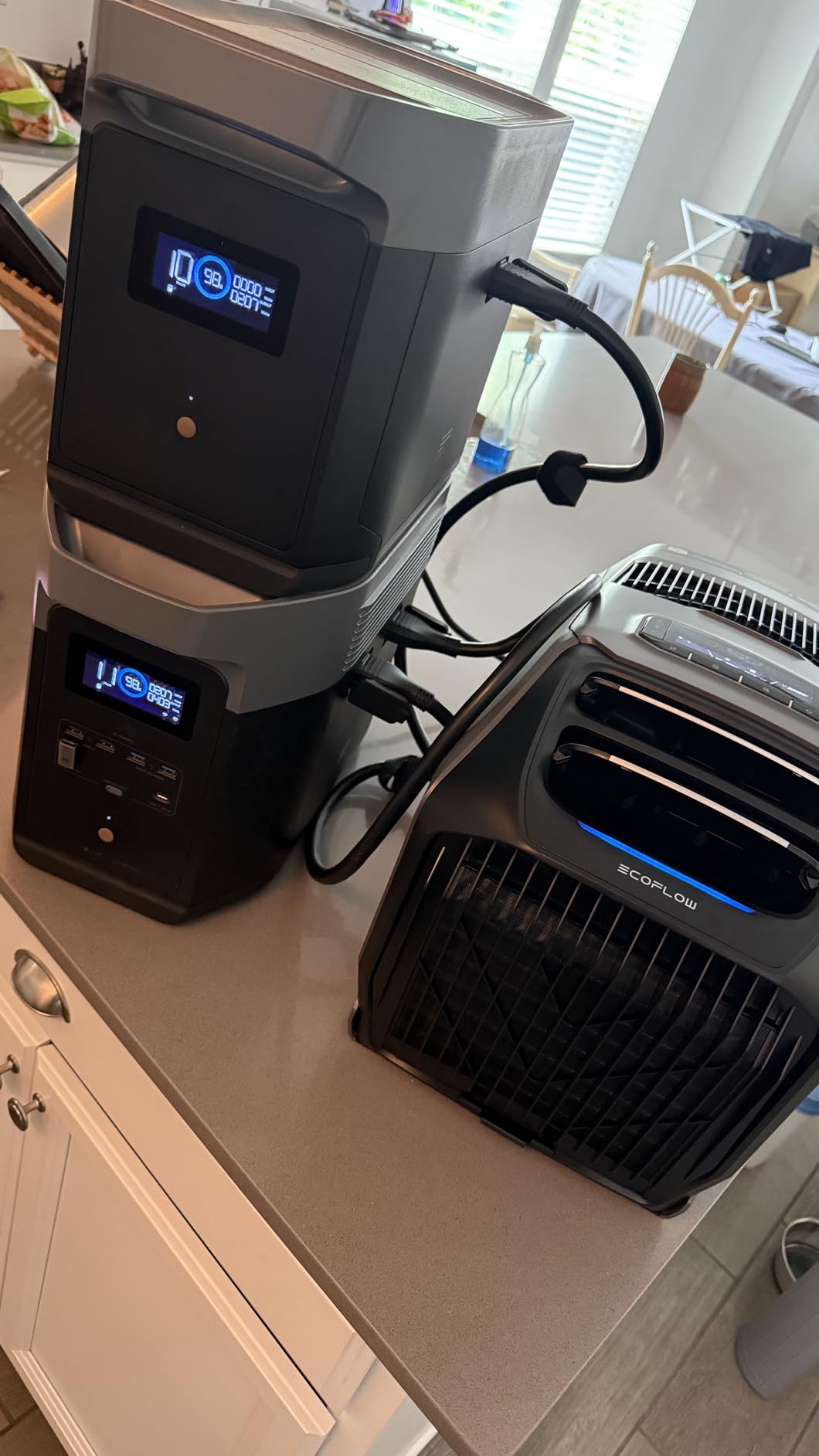 EF ECOFLOW WAVE 3 Portable Air Conditioner, 1800W/6100 BTU Cooling and 2000W/6800 BTU Heating, 1000W Fast Charging in 75 mins, 8H Wireless Running, APP Control, for Camping, Vanlife, RVs - Customer Photo 2