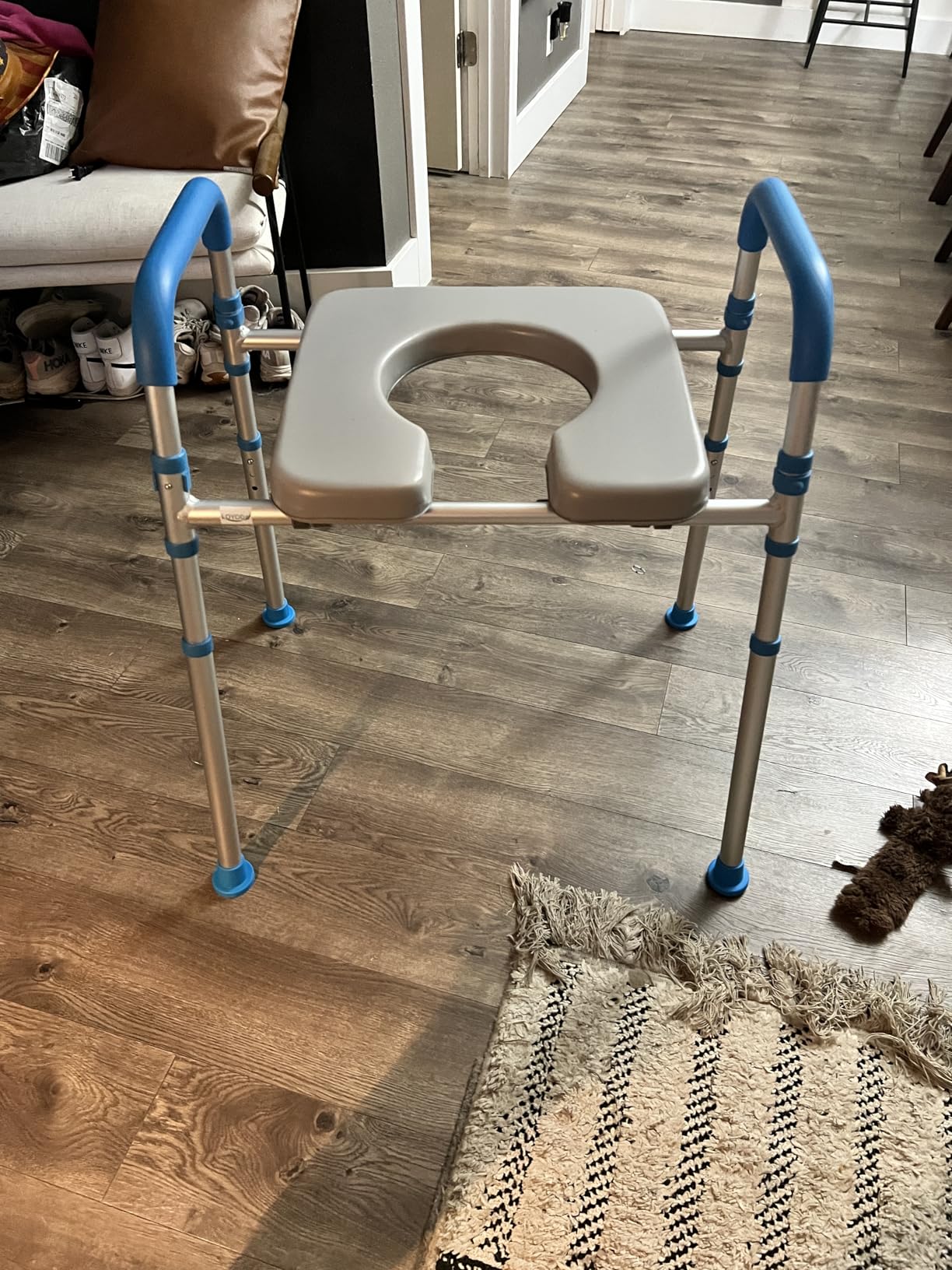 Raised Toilet Seat with Handles, Padded Toilet Seat Risers for Seniors, Adjustable Height & Width Toilet Riser, Handicap Elevated Toilet Seat 500lb, Fit Any Toilet - Customer Photo 1