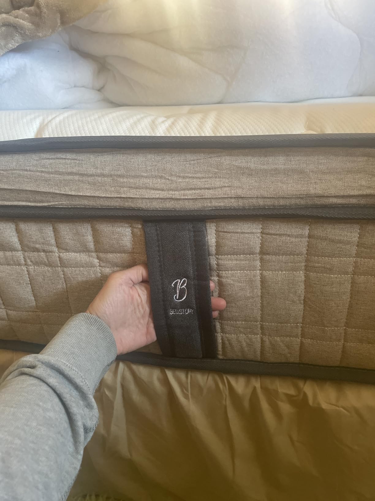 BedStory Firm Queen Mattress 14 inch - Pain-Relieving Hybrid Mattress for Extra Lumbar & Hip Support - 365-Night Trial No Sagging Bed in a Box - No Odor, Fiberglass-Free, CertiPUR-US Certified - Customer Photo 1