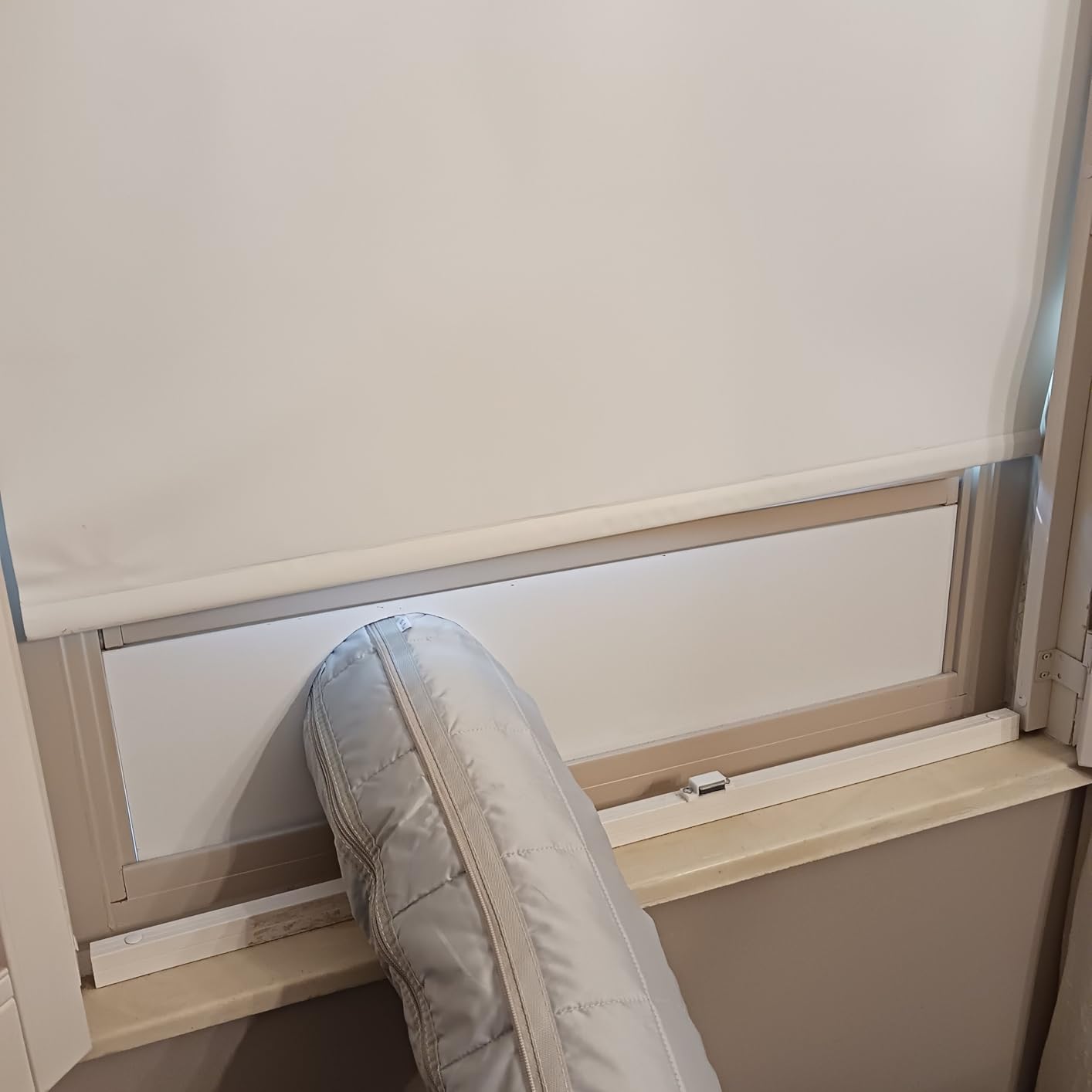 EUHOMY 10000 Btu Portable Air Conditioners, 4 in 1 Portable AC with Cool, Dry, Fan, Sleep Modes, Room Air Conditioners with 52dB & 24H Timer, with Remote, for Bedroom, Rooms, Apartment up to 450 Sq.Ft - Customer Photo 1