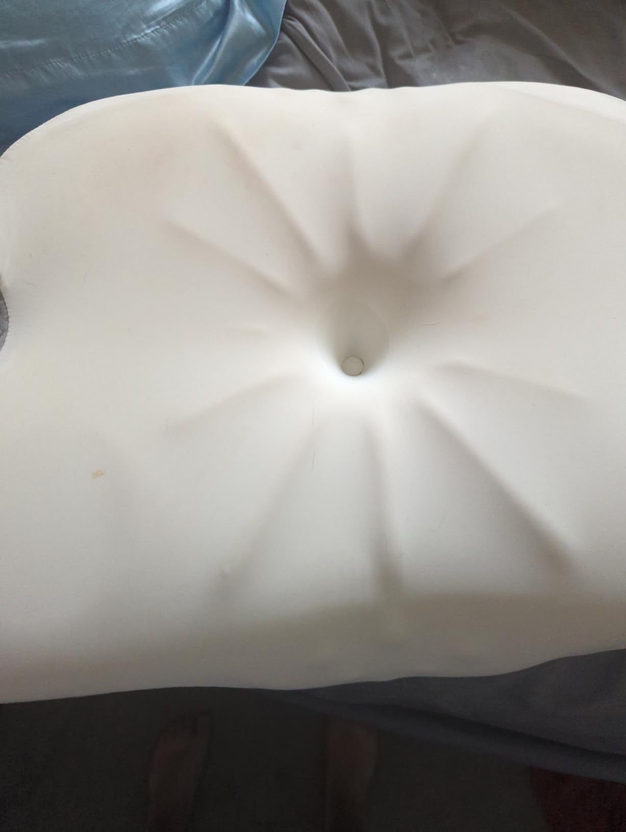 Cervical Pillow for Neck Pain Relief - Ergonomic Memory Foam Pillow with Cooling Case Orthopedic Support Side Sleeper Pillow for Pain Relief Support for Side Back Stomach Sleepers - Customer Photo 1