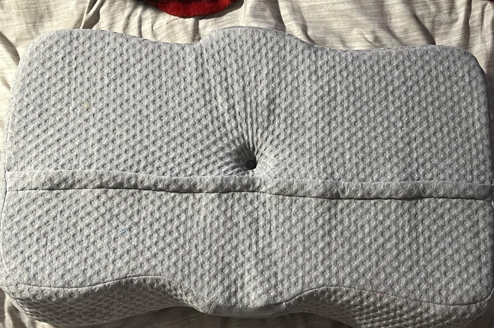 JOLLYVOGUE Cervical Neck Pillow for Pain Relief Memory Foam Side Sleeper Pillow with Cooling Pillowcase, Ergonomic Design for Back Stomach Sleepers, Medium, Grey - Customer Photo 2