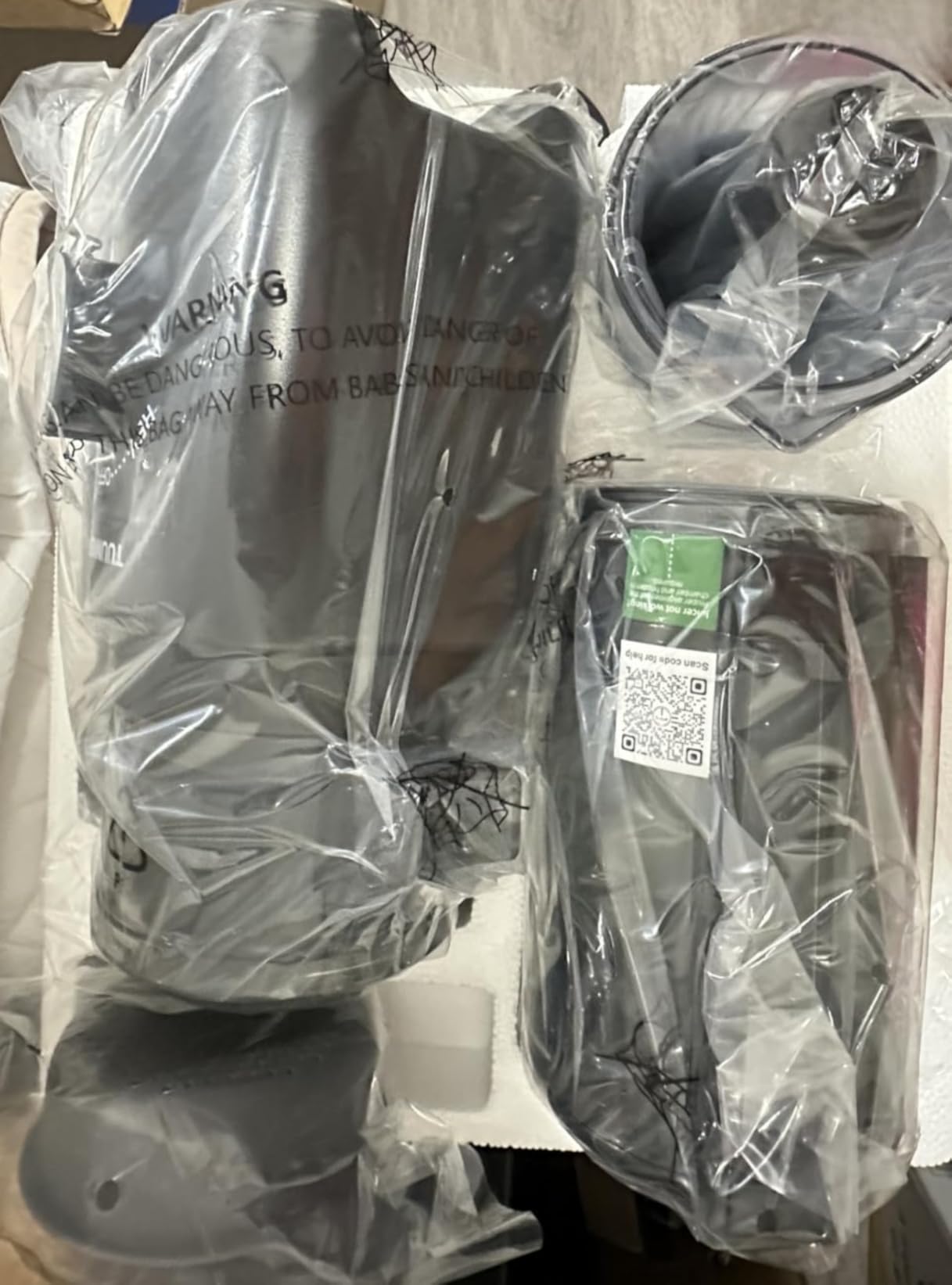 Juicer Machines, TUUMIIST Cold Press Juicer with 4.6'' Large Feed Chute Fit Whole Vegetable And Fruit, Masticating Juicer Easy To Clean, Black - Customer Photo 1