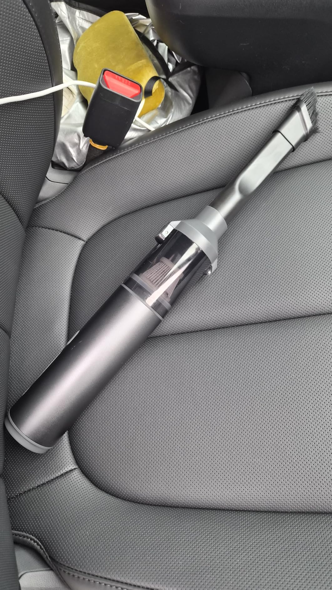 Car Vacuum Portable Cordless Handheld Vacuum Cleaner 4-in-1 Mini Cordless Vacuum with 2 Suction Modes and 16800pa Suction Power Blowing & Inflating 2 Modes Handheld Vacuum for Car, Desk, Keyboards - Customer Photo 1