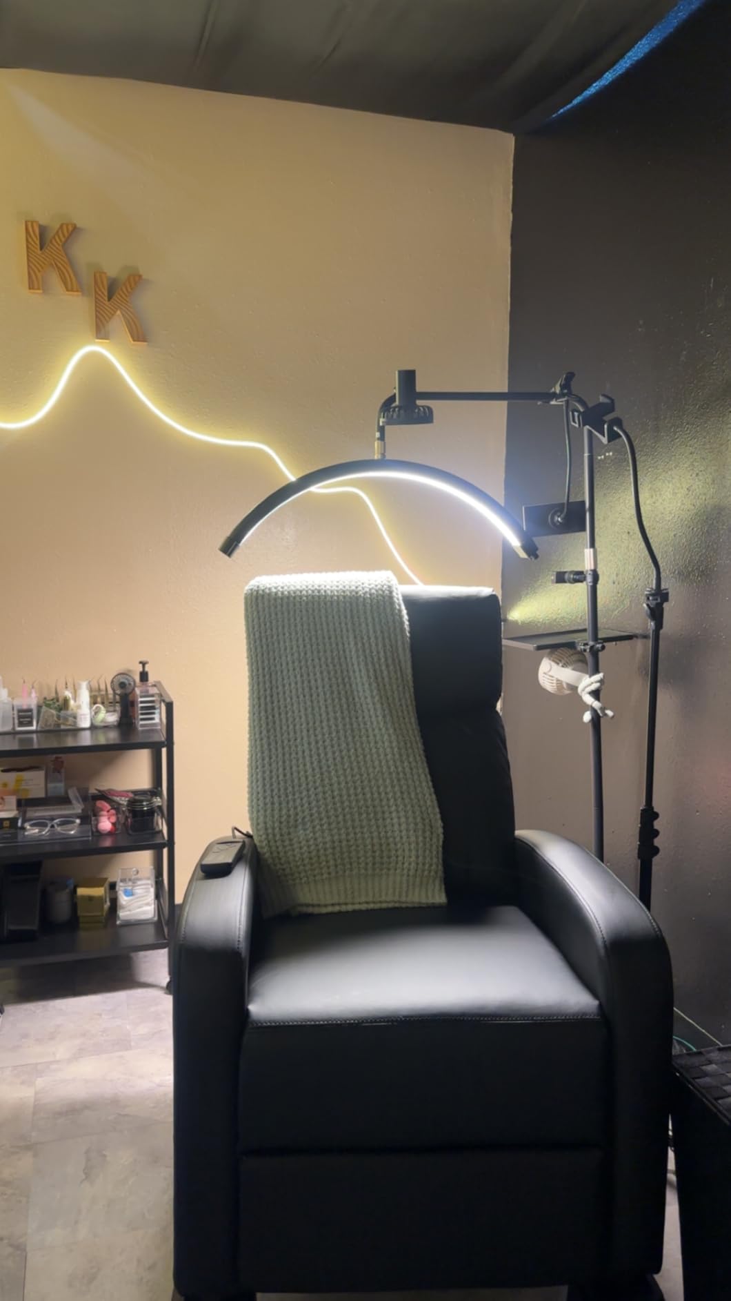 Sweetcrispy Massage Recliner Chair for Adults, Adjustable Home Theater Seating with Lumbar Support, Small Recliners for Small Spaces - Customer Photo 1