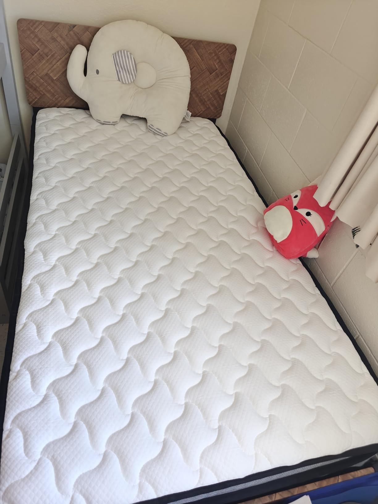 Queen Mattress, 14 Inch Queen Size mattresses | Medium Firm - Cooling Gel Memory Foam & Zoned Pocket Coils for Pressure Relief, Spinal Alignment & Extra Lumbar Support | Motion Isolation | - Customer Photo 1