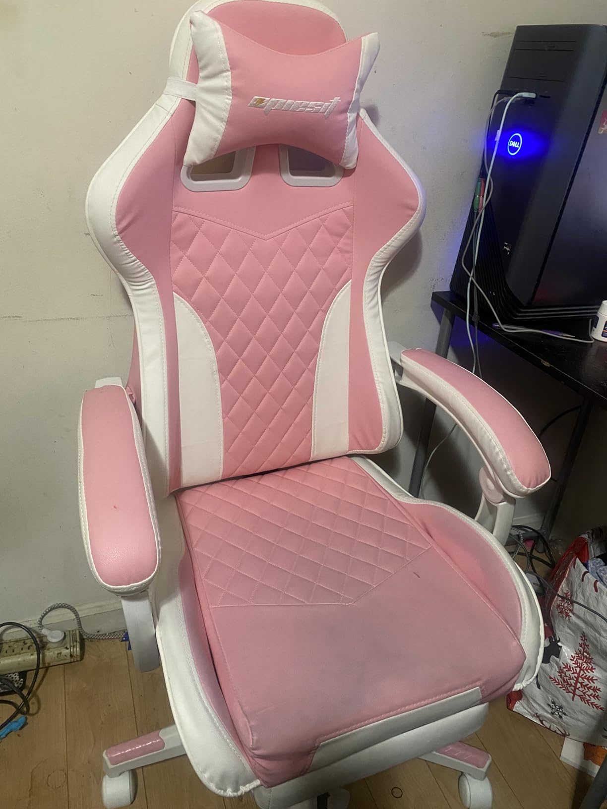 Gaming Chair,Ergonomic Computer Chairs for Adults with Footrest, PU Leather Office Chair with Adjustable Lumbar Support & Pocket Spring Cushion - Heavy Duty 400lb Capacity Gamer Chair(Black) - Customer Photo 1