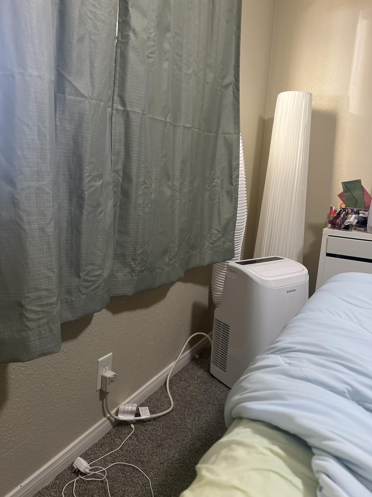 ZAFRO 10000 BTU Portable Air Conditioners (6000 BTU SACC), AC Unit for Bedroom with Drainage-free Cooling, Fan & Dehumidifier, 47dB Quiet - Customer Photo 2