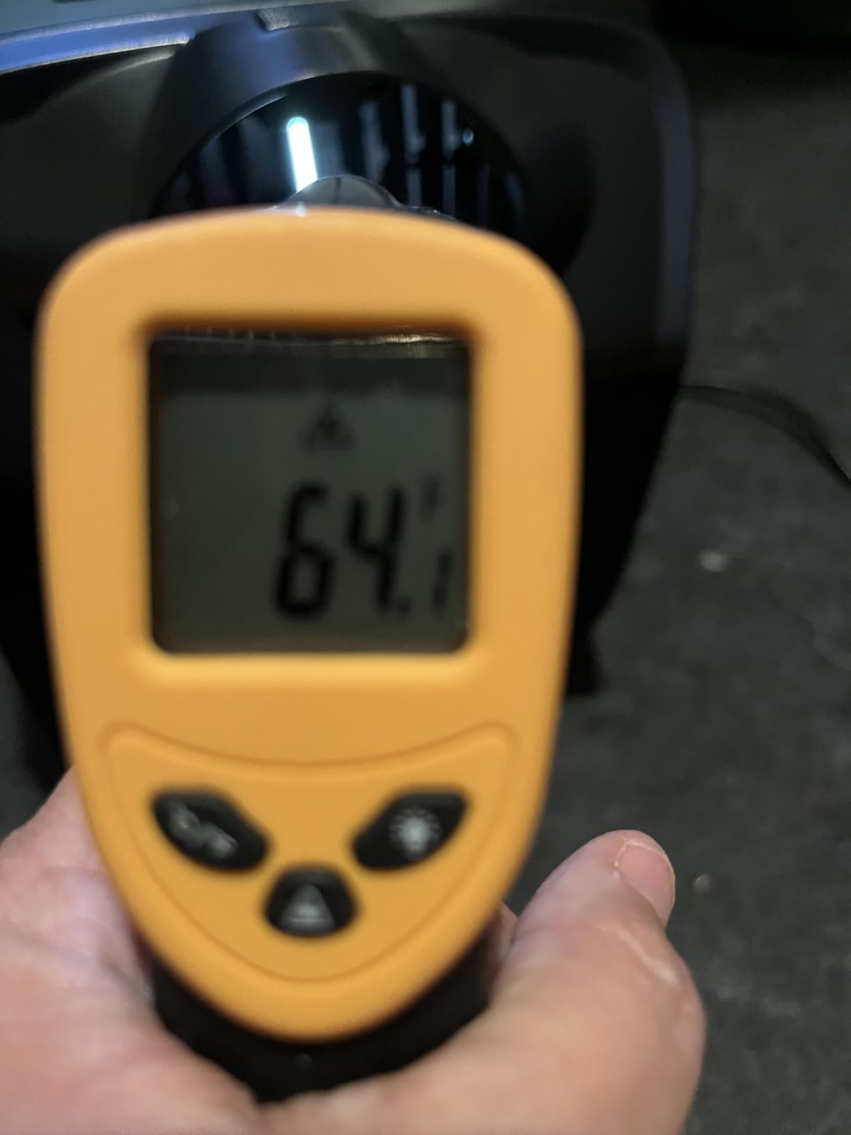 5200BTU Portable Air Conditioners Camping Tent air conditioner with remote control,Portable ac for Truck Outdoor, RVs, Fishing, Pet Houses, AC Suitable for Small Indoor Use Customer Review 5200BTU Portable Air Conditioners Camping Tent air conditioner with remote control,Portable ac for Truck Outdoor, RVs, Fishing, Pet Houses, AC Suitable for Small Indoor Use - Customer Photo 1