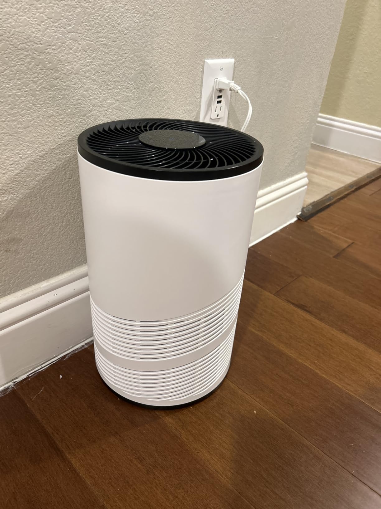 DUMOS Air Purifiers for Home Bedroom with a 3-in-1 HEPA Built-in Filter, Covers up to 1200 ft², True H13 Air Cleaner with Quiet Sleep Mode for Large Room, Removing Odor Smoke Dust Pet Dander White - Customer Photo 1