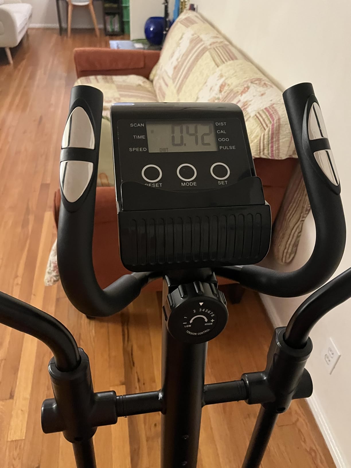 Caromix Elliptical Machine with Magnetic Resistance, Elliptical Exercise Machine for Home with LCD Monitor and Hyper-Quiet Magnetic Driving System, 300LBS Loading Capacity Customer Review Caromix Elliptical Machine with Magnetic Resistance, Elliptical Exercise Machine for Home with LCD Monitor and Hyper-Quiet Magnetic Driving System, 300LBS Loading Capacity - Customer Photo 1