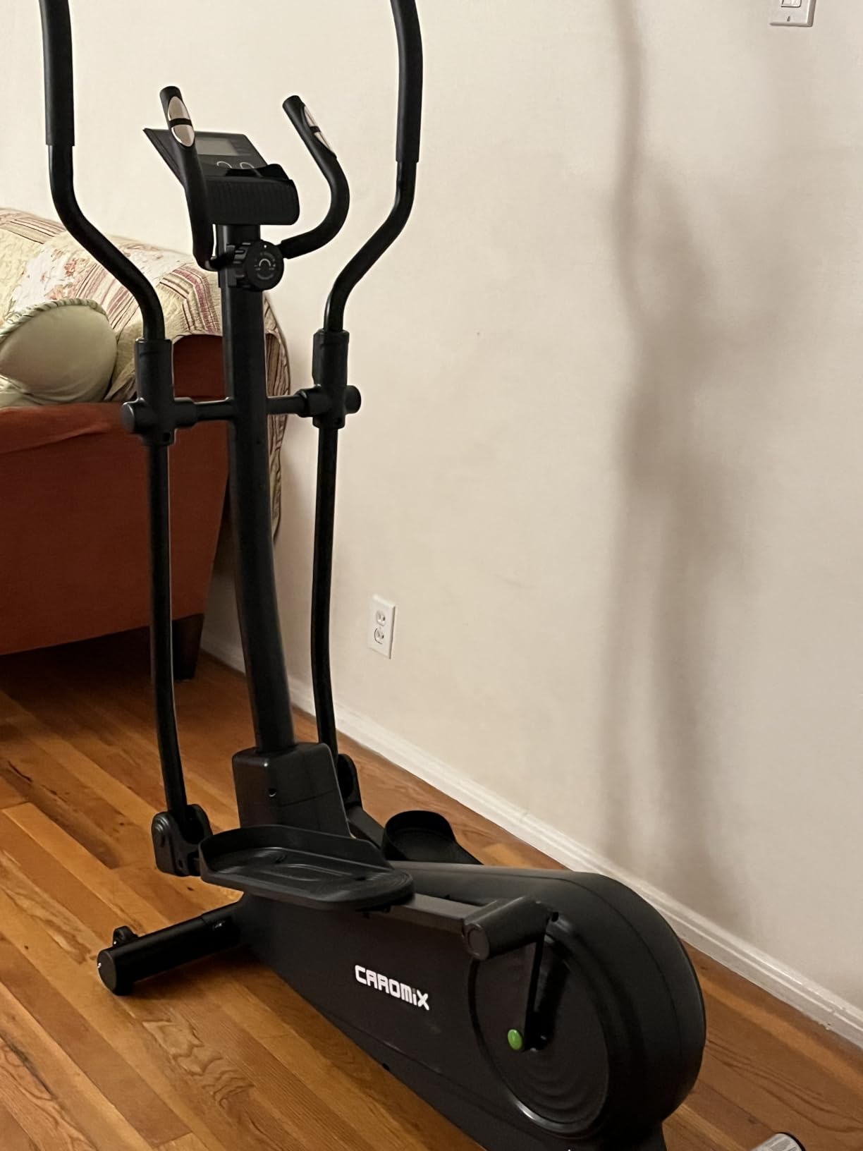 Caromix Elliptical Machine with Magnetic Resistance, Elliptical Exercise Machine for Home with LCD Monitor and Hyper-Quiet Magnetic Driving System, 300LBS Loading Capacity Customer Review Caromix Elliptical Machine with Magnetic Resistance, Elliptical Exercise Machine for Home with LCD Monitor and Hyper-Quiet Magnetic Driving System, 300LBS Loading Capacity - Customer Photo 2
