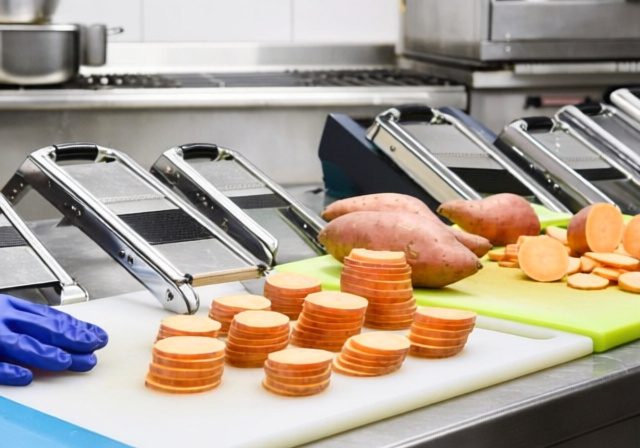 Best Mandoline Slicer for Sweet Potatoes [cy]: 8 Models Tested - Rosenberry Rooms