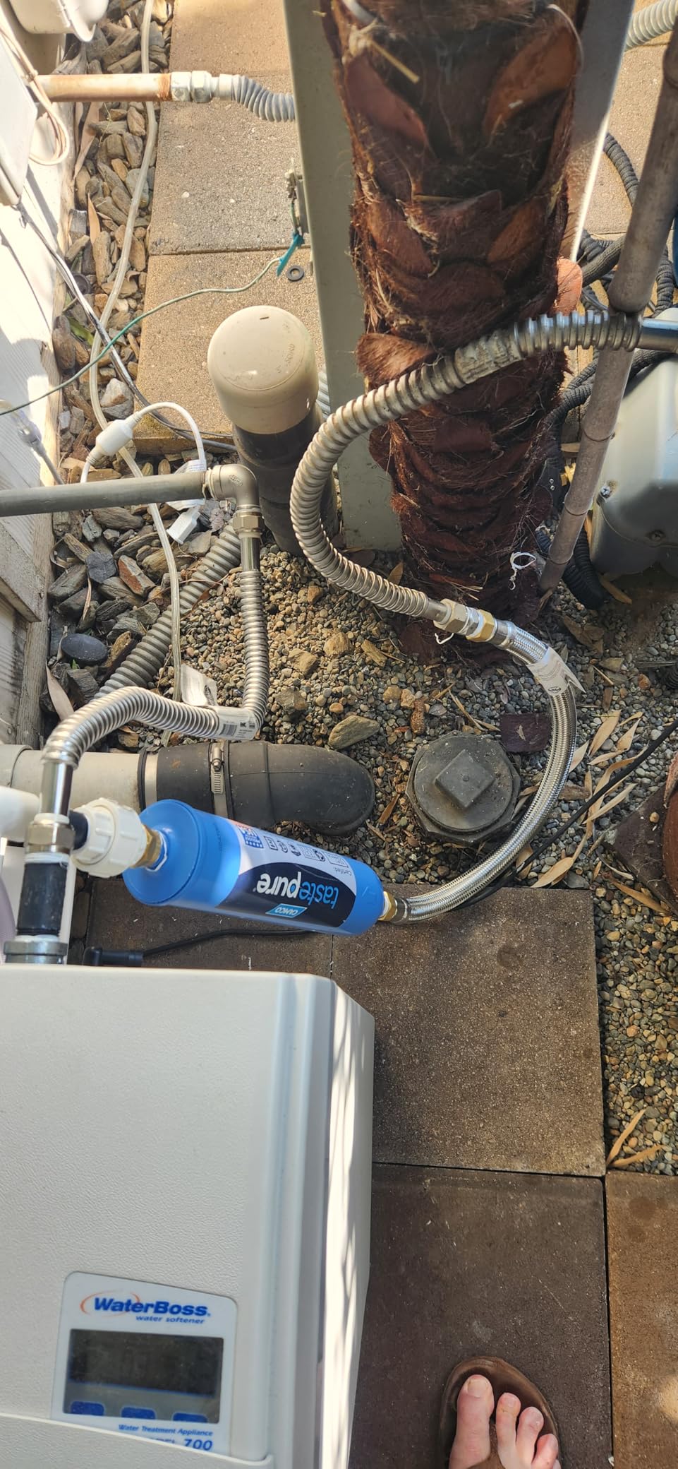 Camco Tastepure RV Water Filter - New & Advanced RV Inline Water Filter with Flexible Hose Protector - GAC & KDF Filtration - Made in USA - Camping Essentials for Fresh Drinking Water (40043) - Customer Photo 2