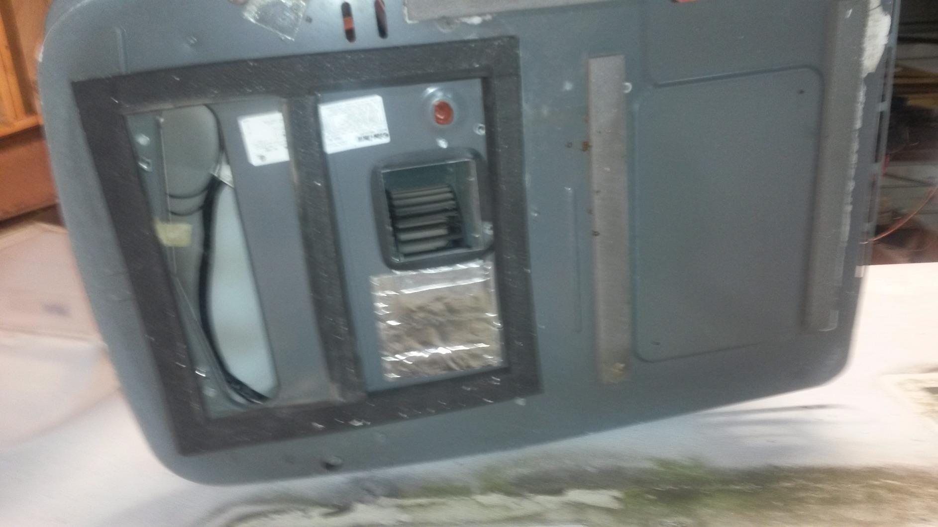 Camco 14-Inch x 14-Inch Universal Camper Roof A/C Gasket Kit - Features a Waterproof Compression Seal, Self-Adhesive Picture Frame Gasket, and Self-Adhesive Leveling Pads (25071) - Customer Photo 2